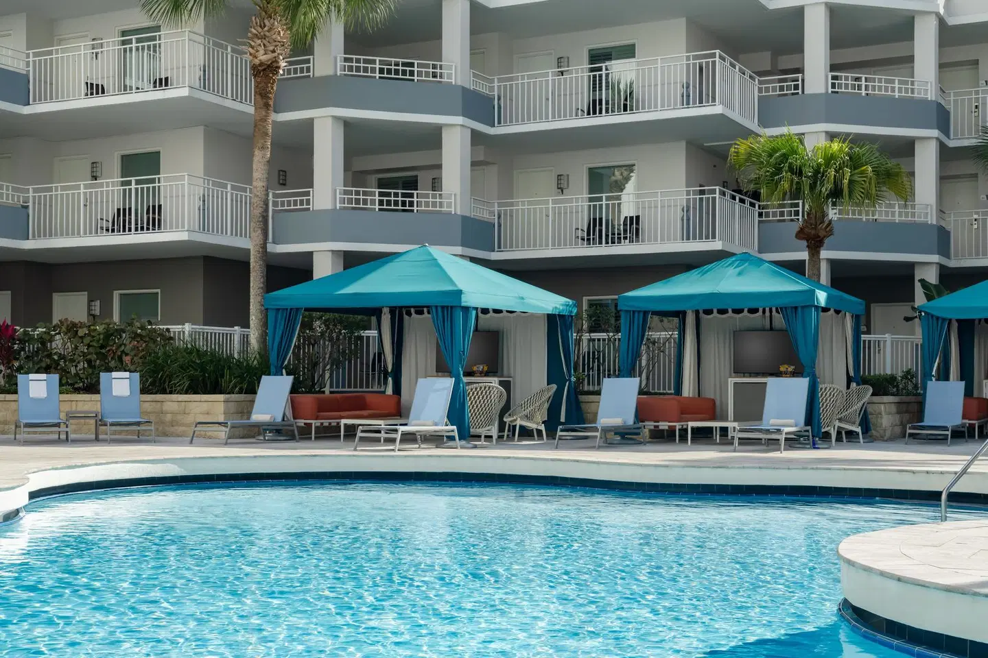 Embassy Suites by Hilton Orlando - Lake Buena Vista Resort OUTDOOR_POOL