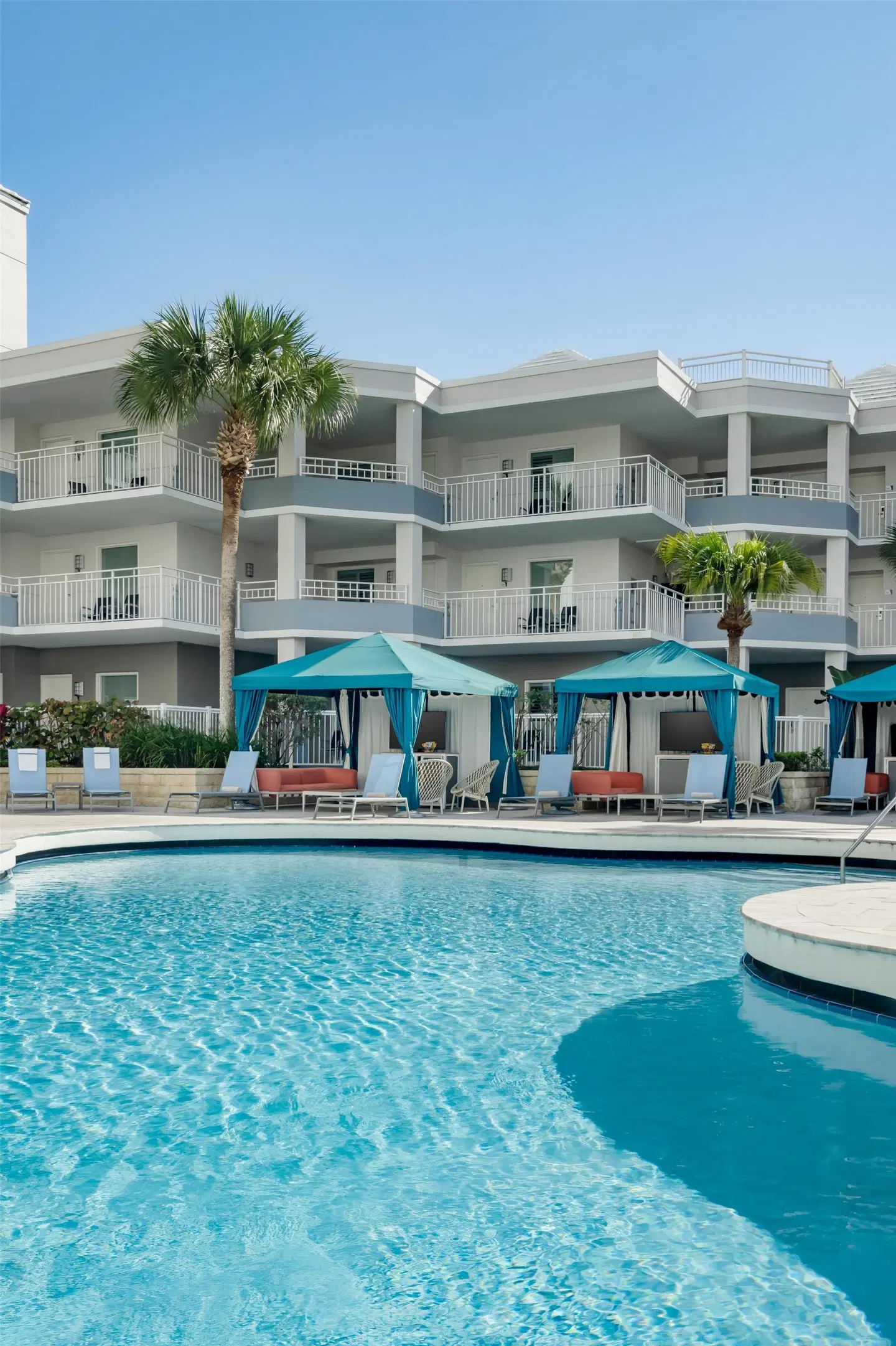 Embassy Suites by Hilton Orlando - Lake Buena Vista Resort OUTDOOR_POOL