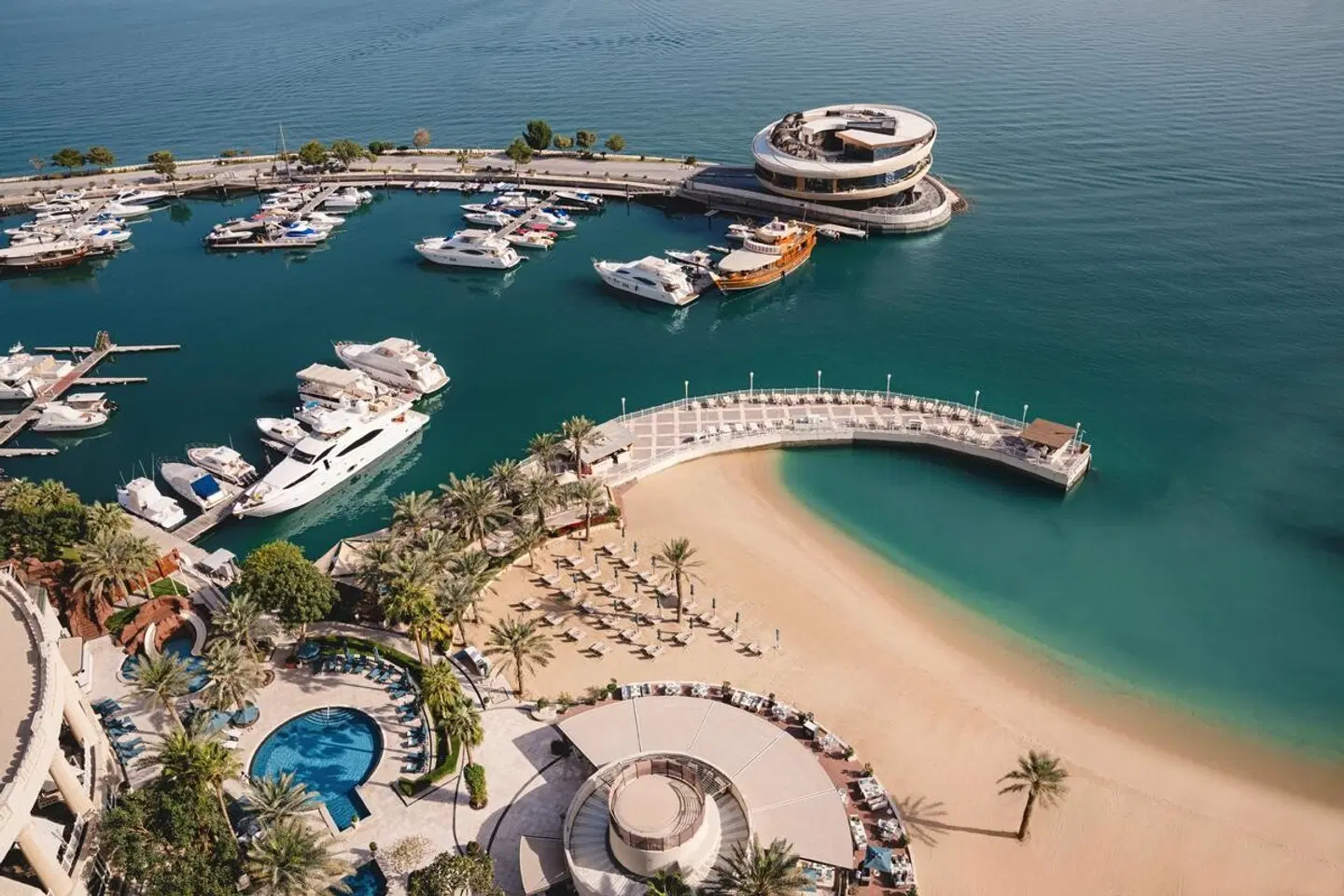 Four Seasons Hotel Doha EXTERIOR