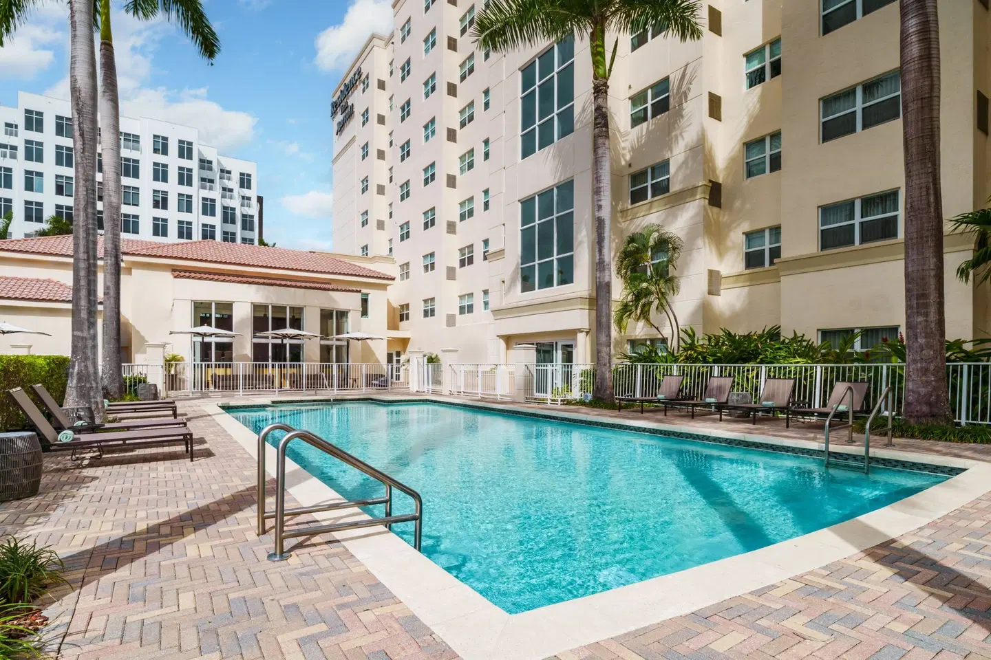 Residence Inn by Marriott Miami Aventura Mall EXTERIOR