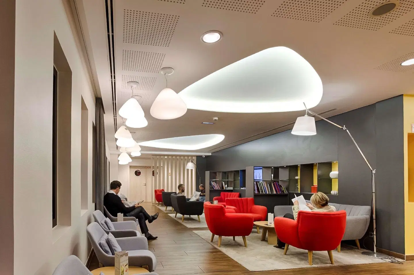 Kyriad Prestige Pau - Zénith - Palais Des Sports LOUNGE_LOBBY