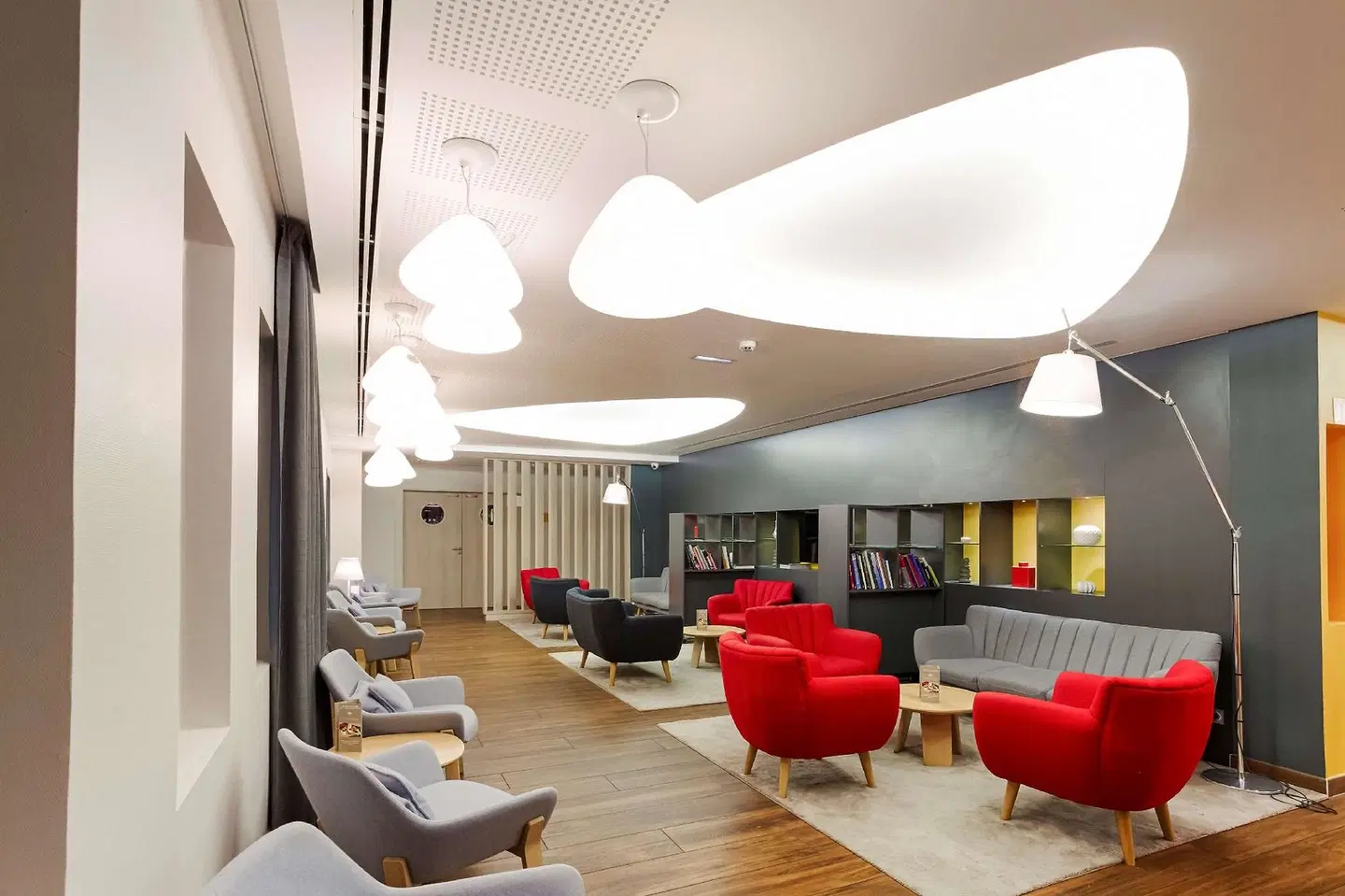 Kyriad Prestige Pau - Zénith - Palais Des Sports LOUNGE_LOBBY