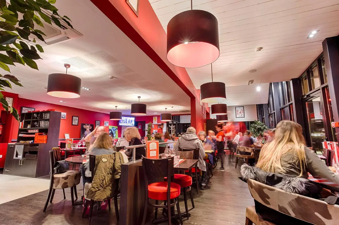 Kyriad Prestige Pau - Zénith - Palais Des Sports Restaurant