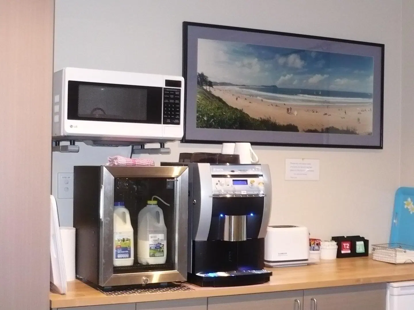 Tiarri Terrigal Beach ROOM_EXAMPLE