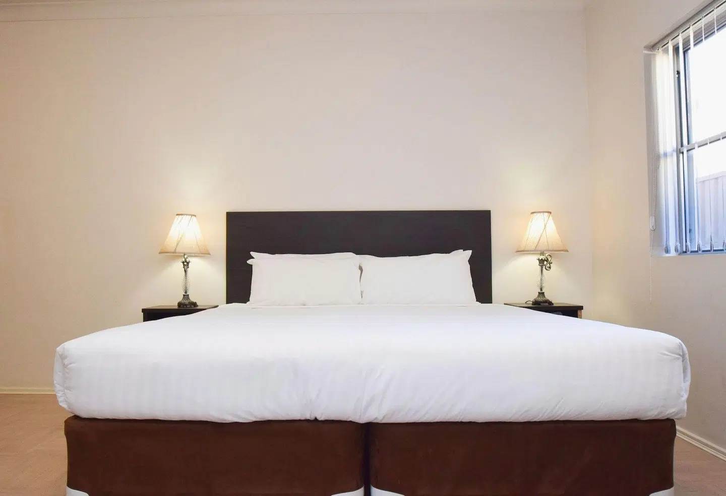 Station Hotel Motel ROOM_EXAMPLE