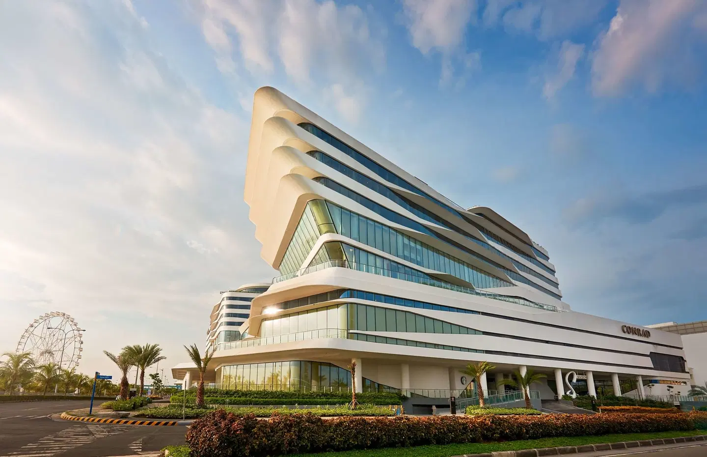 Conrad Manila EXTERIOR