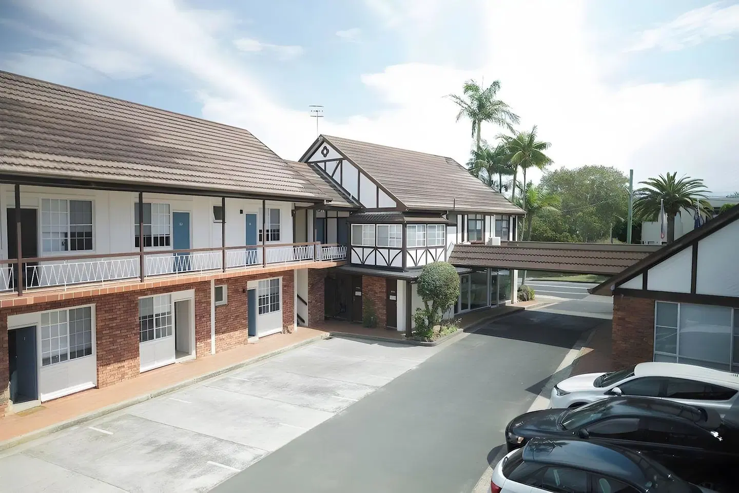 The Clan Terrigal EXTERIOR