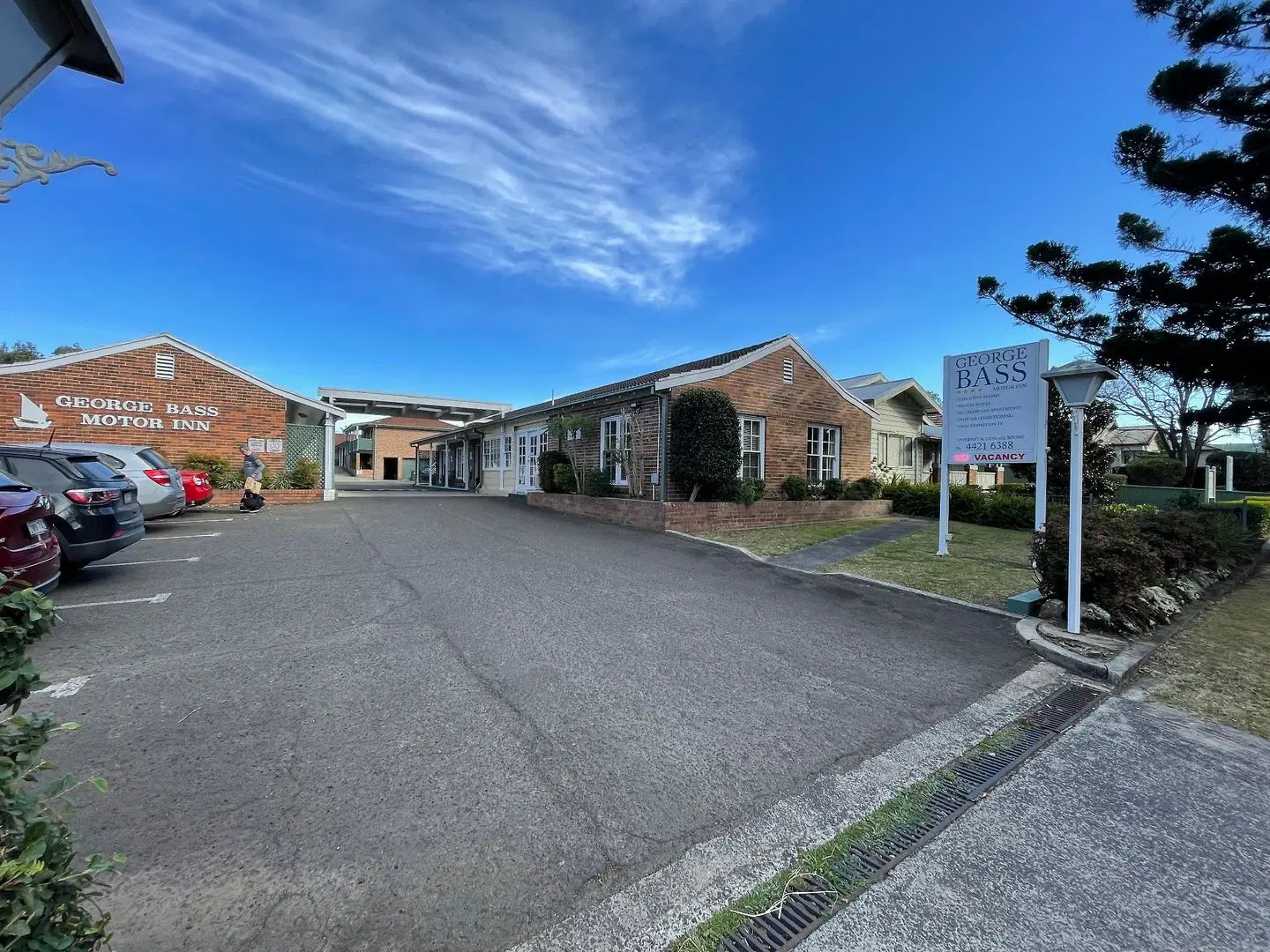 George Bass Motor Inn EXTERIOR