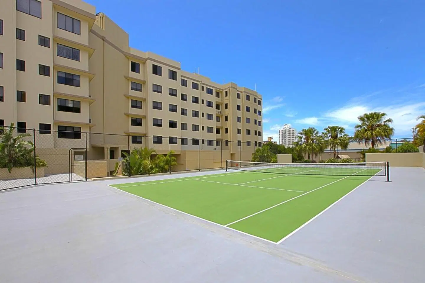 The Mirage Resort Alexandra Headland SPORTS_AND_LEISURE