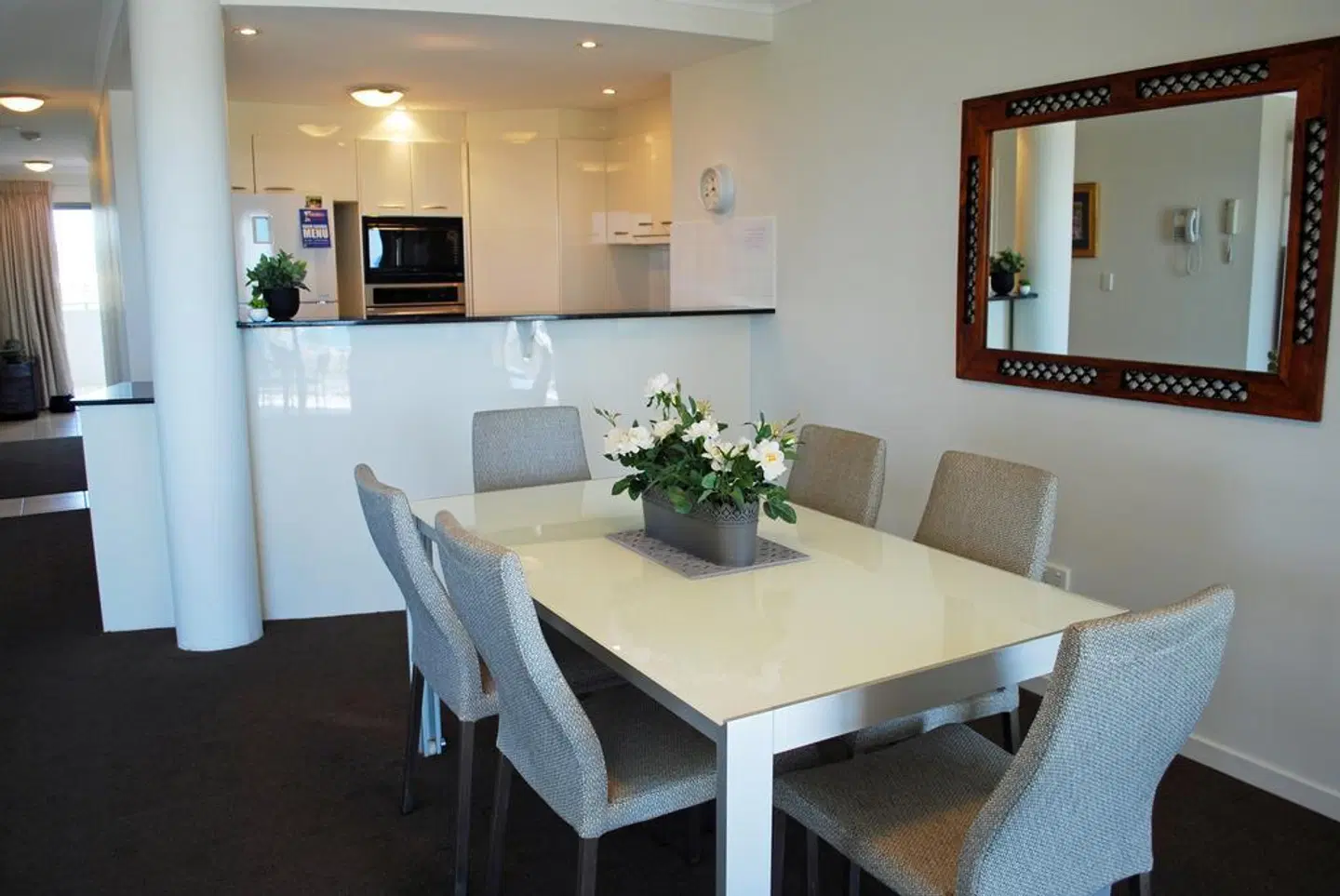 Rovera Apartments ROOM_EXAMPLE