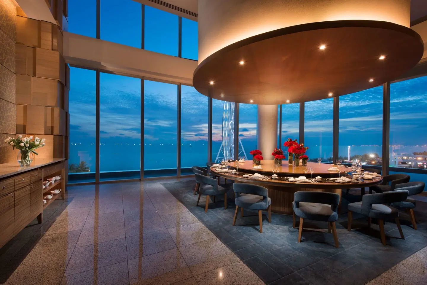Conrad Manila Bar