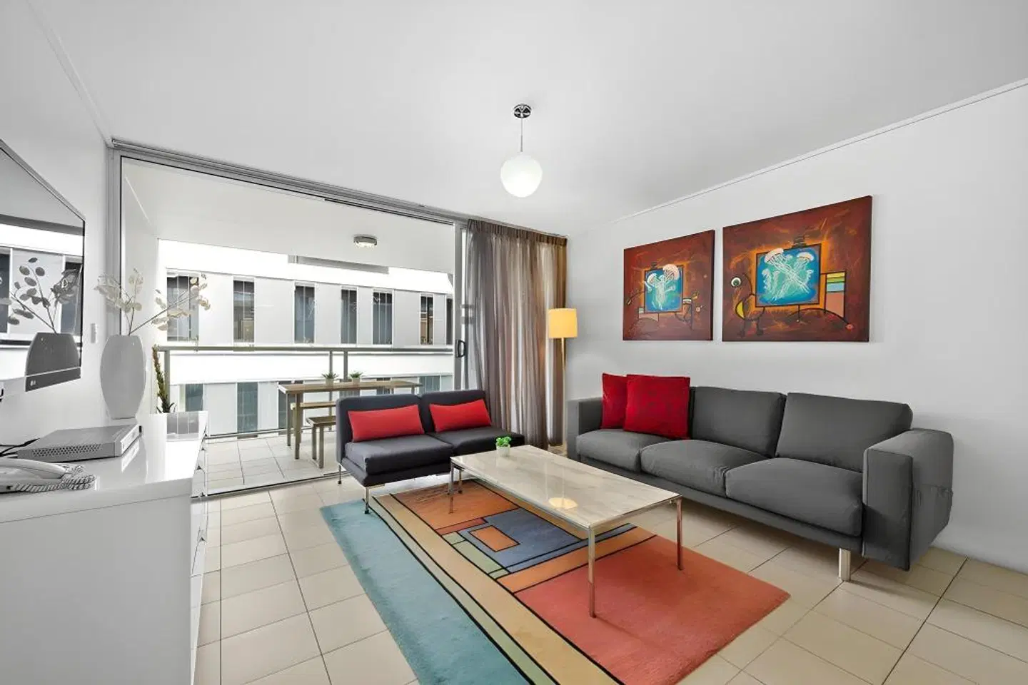 The Miro Apartments ROOM_EXAMPLE