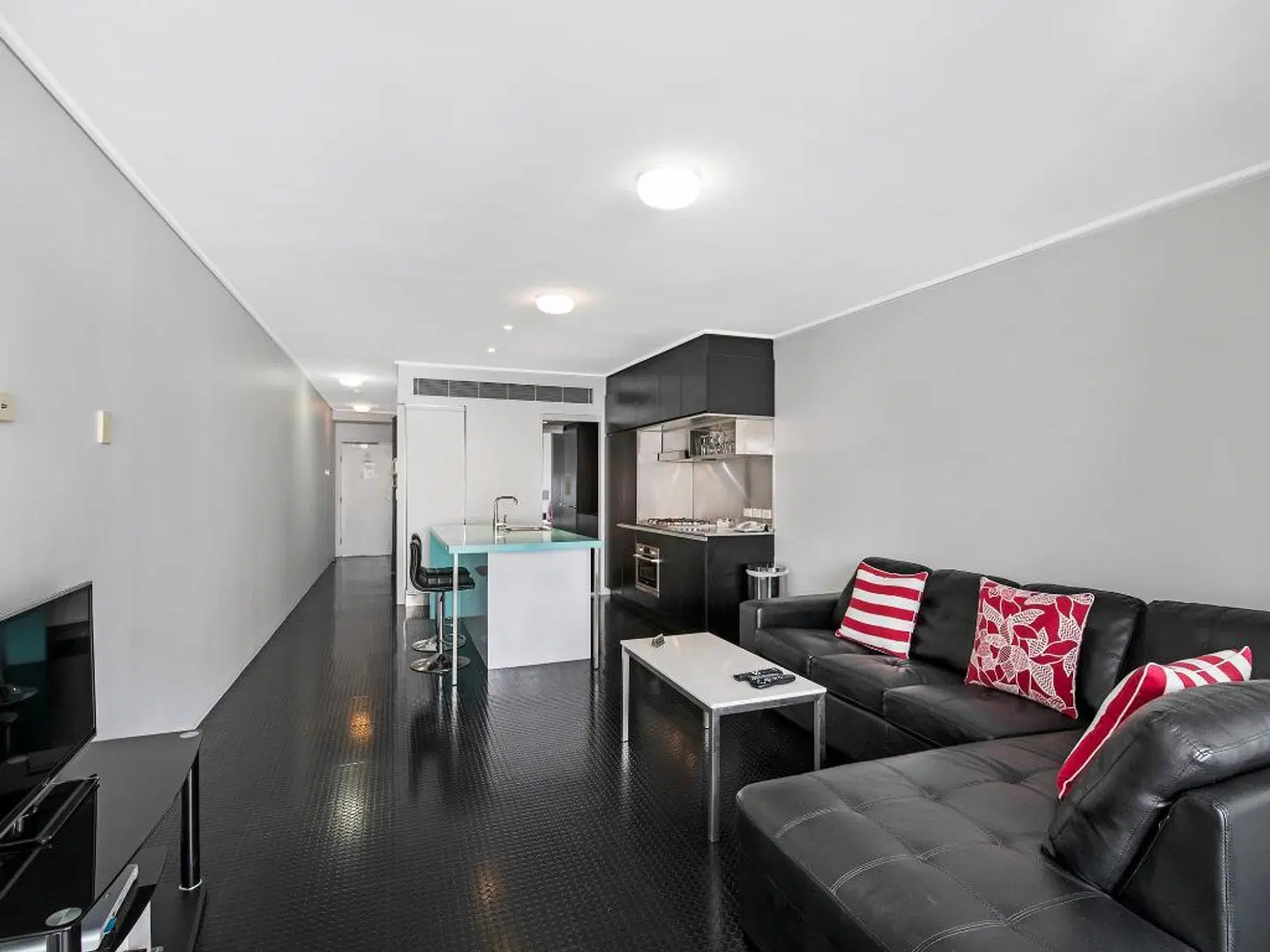 The Miro Apartments ROOM_EXAMPLE