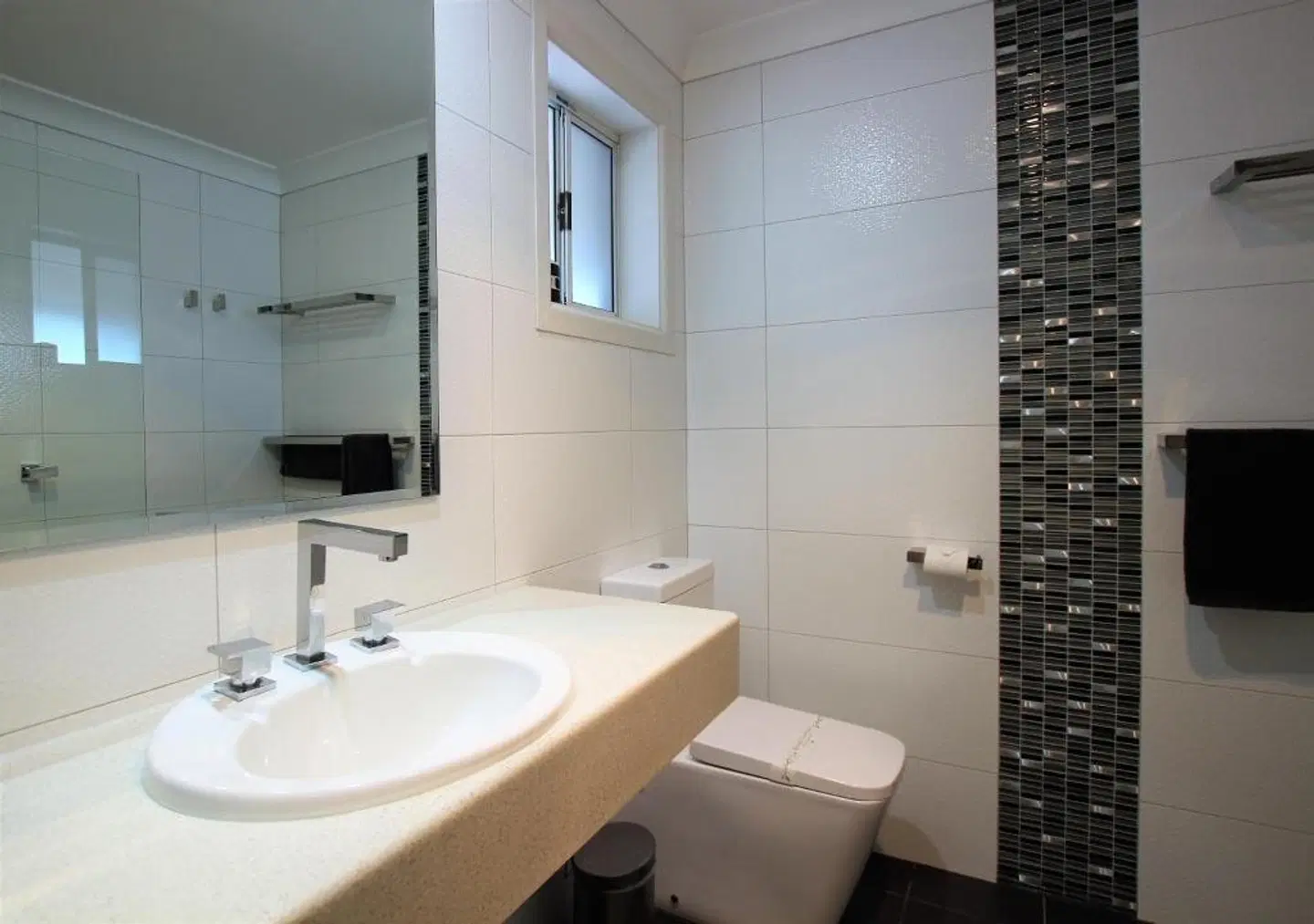 Highlands Motor Inn Badezimmer