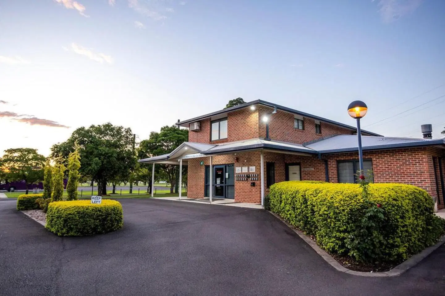 Hawkesbury Race Club Motel EXTERIOR