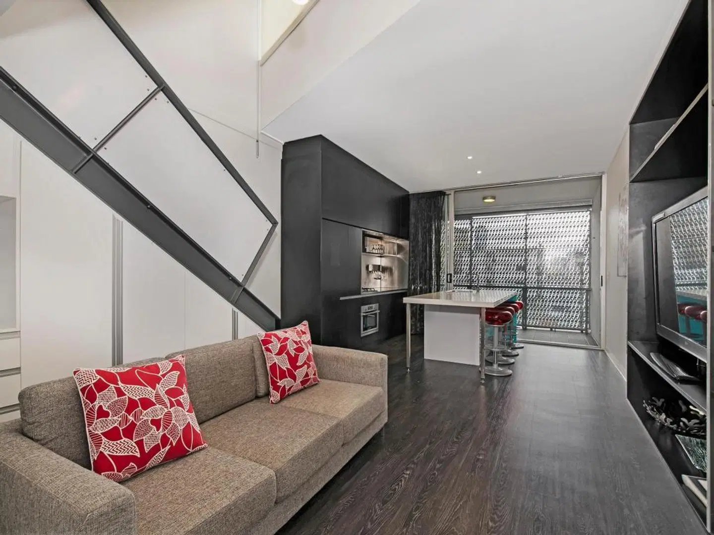 The Miro Apartments ROOM_EXAMPLE