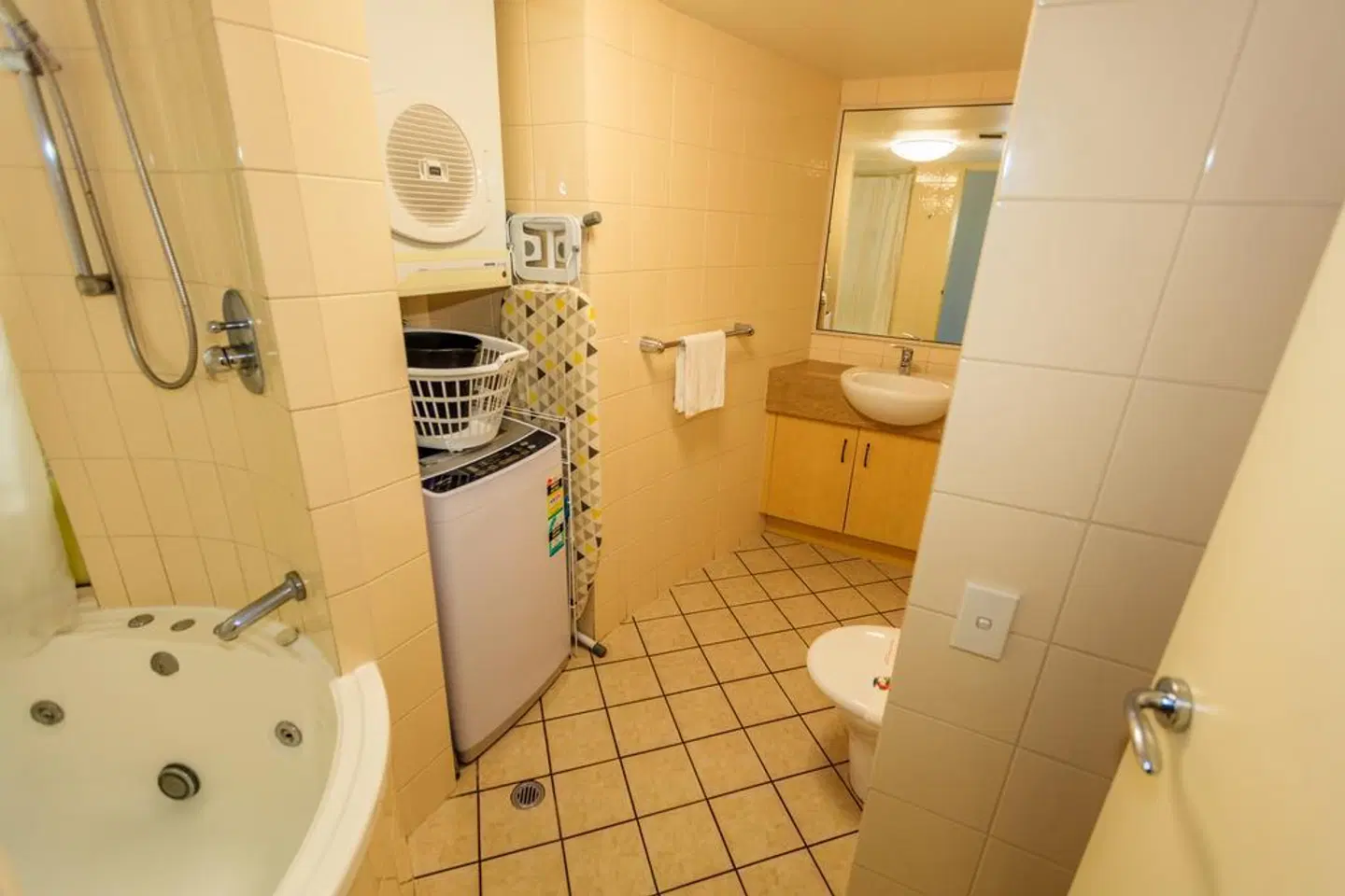 Grand Palais Beachside Resort Badezimmer