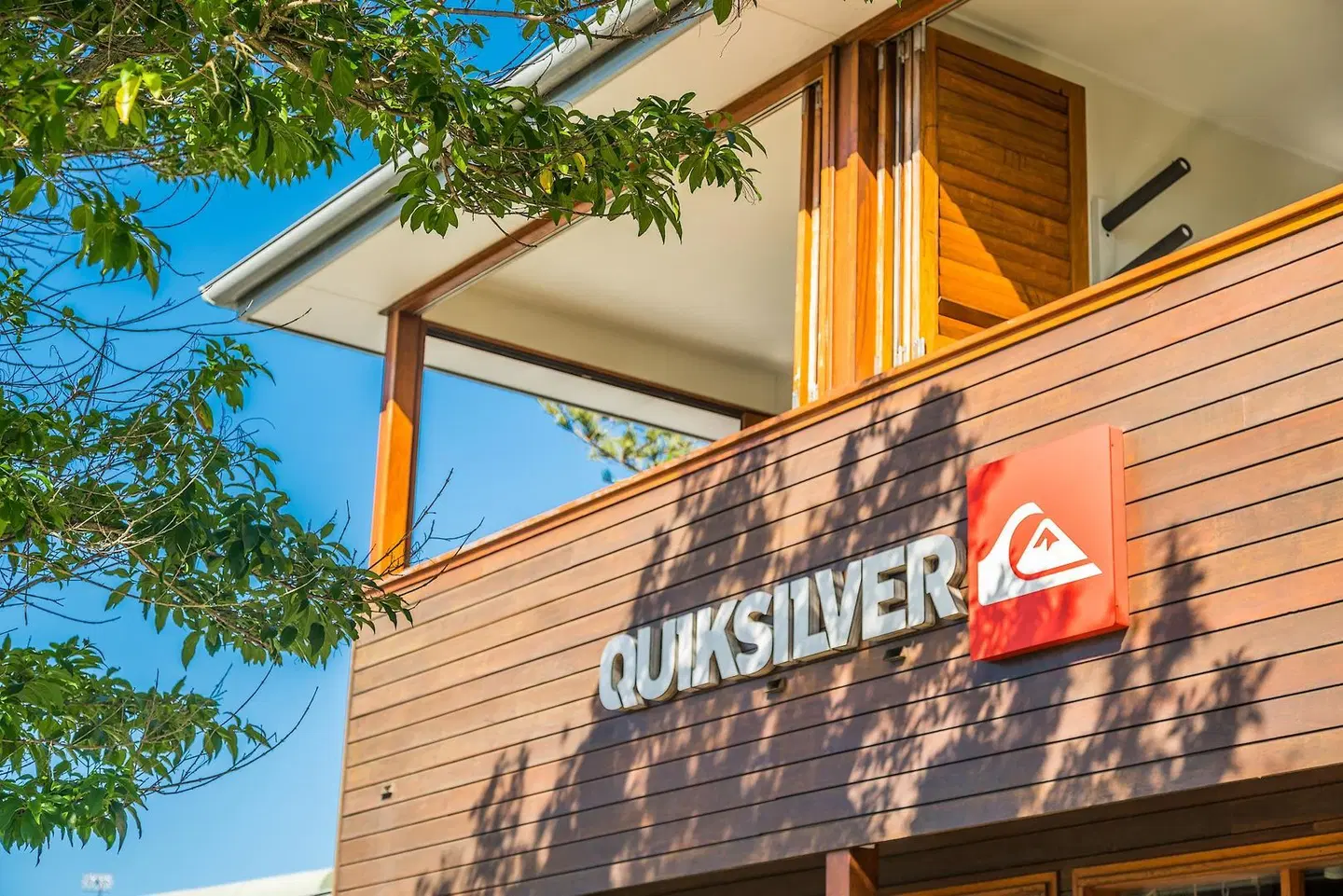 Quiksilver Apartments EXTERIOR