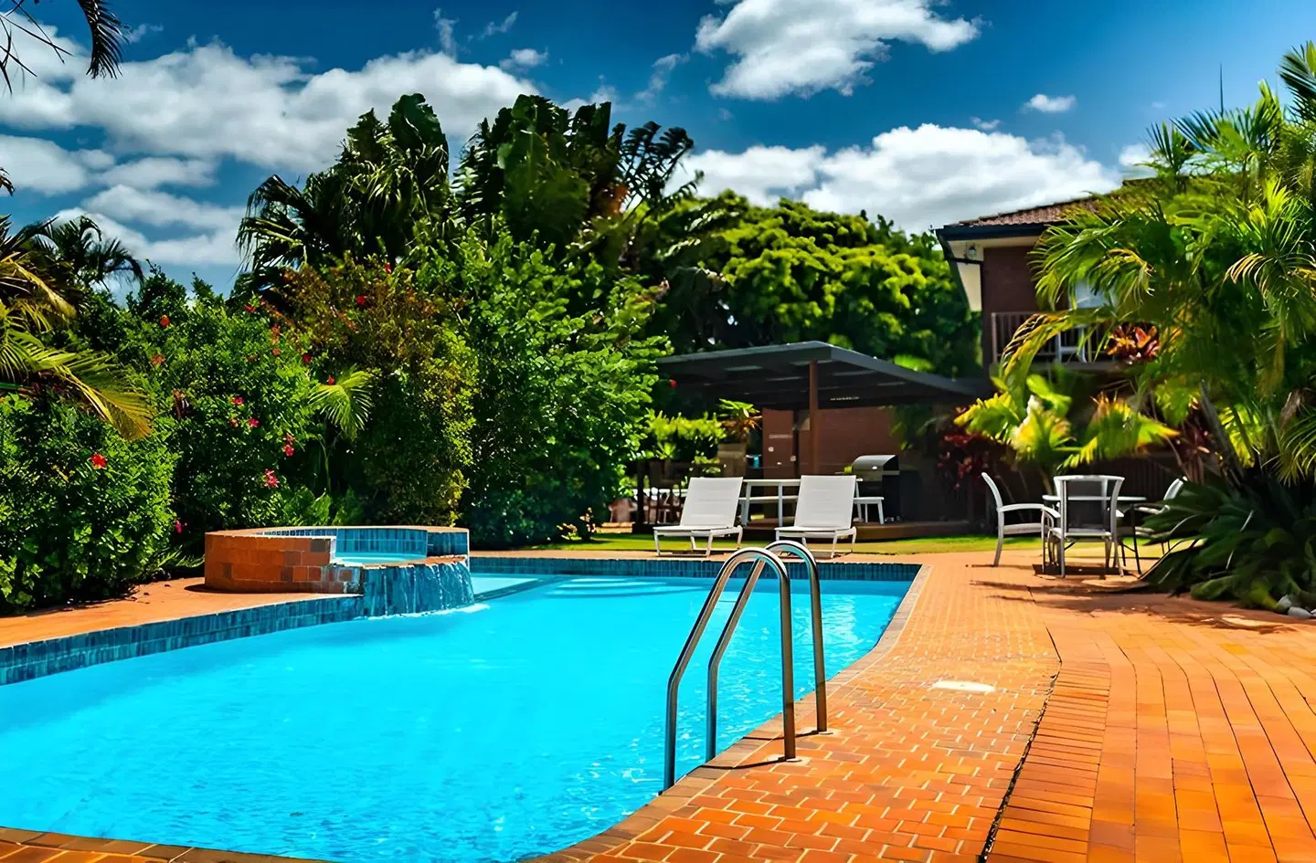Coffs Harbour Holiday Apartments OUTDOOR_POOL