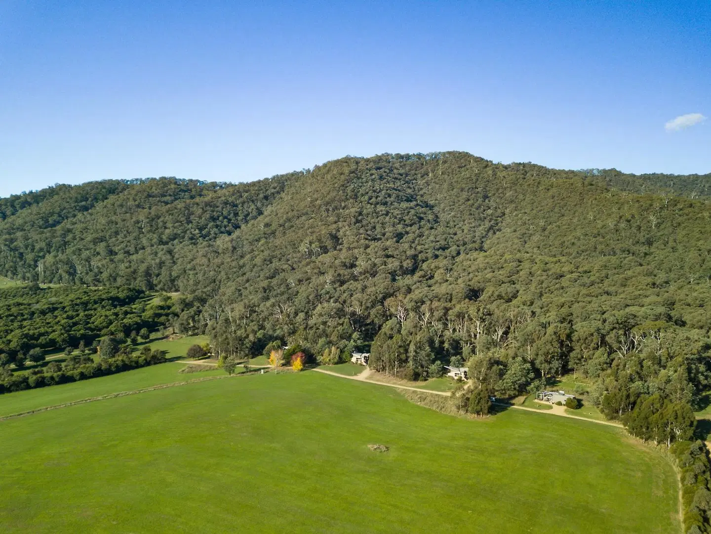 The Buckland - Studio Retreat LANDSCAPE