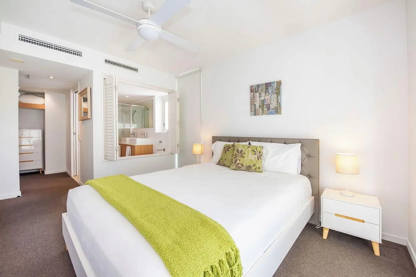 Lanai Riverside Apartments ROOM_EXAMPLE