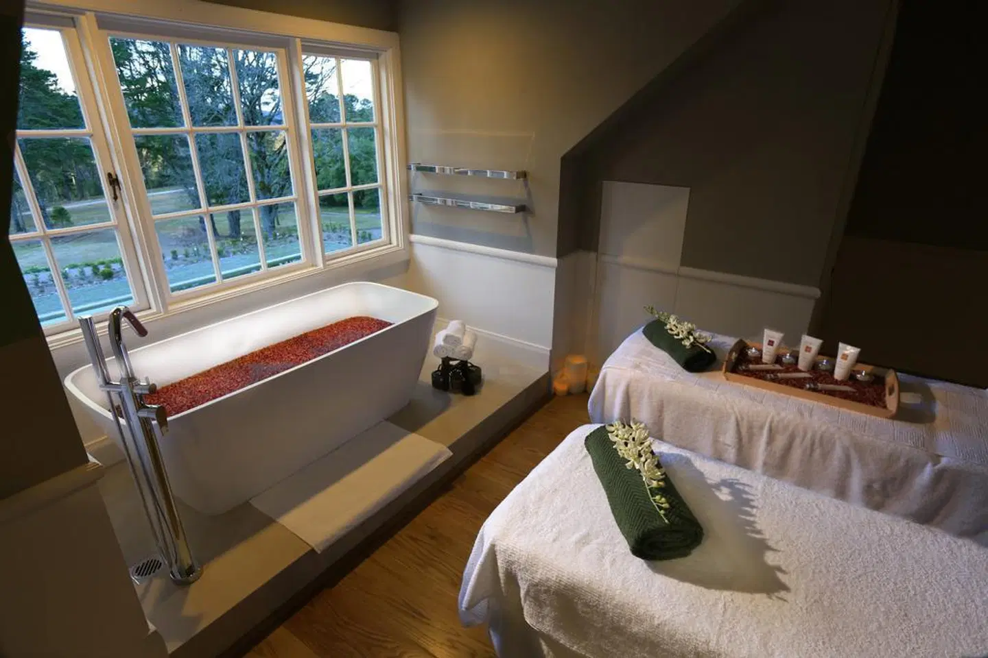 Parklands Country Gardens & Lodges Badezimmer