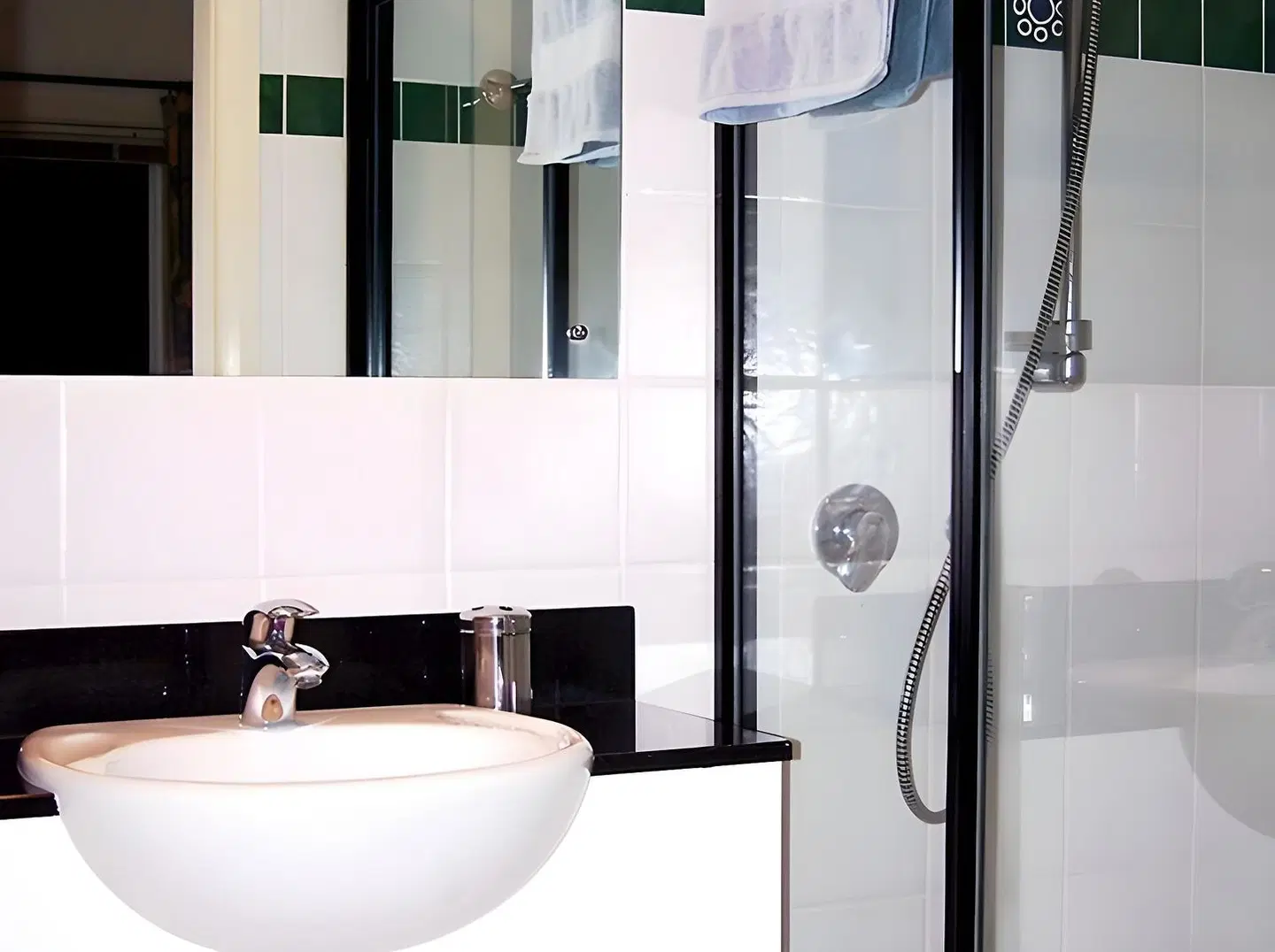 Azura Beach House B&B Badezimmer