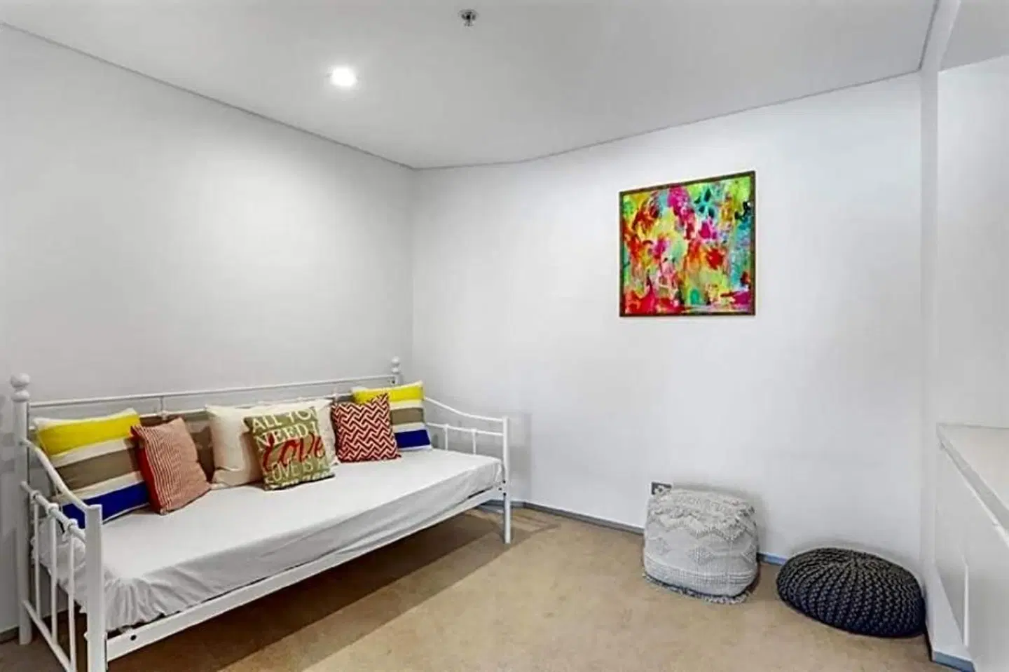 Ambience on Burleigh Beach ROOM_EXAMPLE