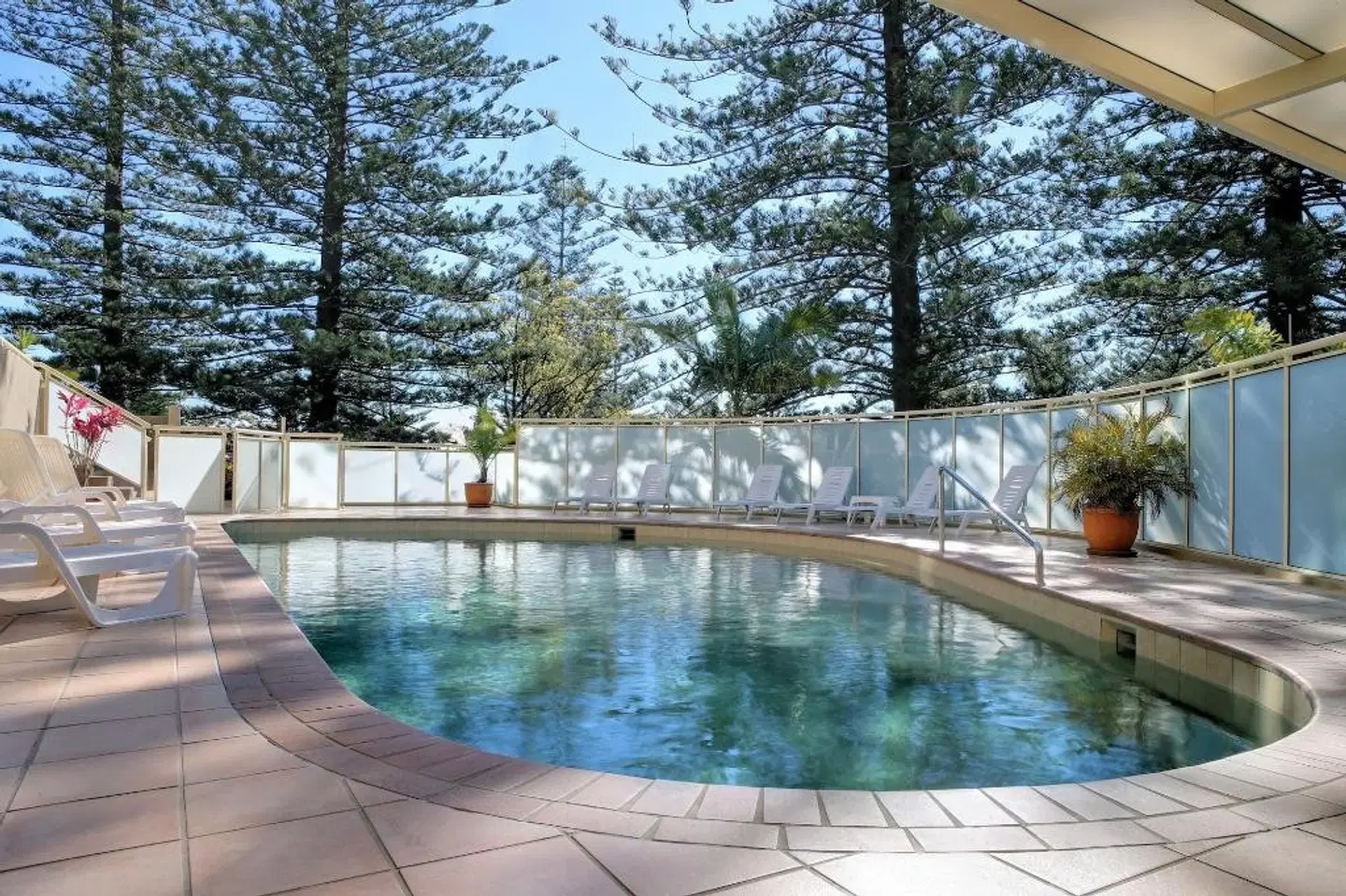 Northpoint Apartments OUTDOOR_POOL