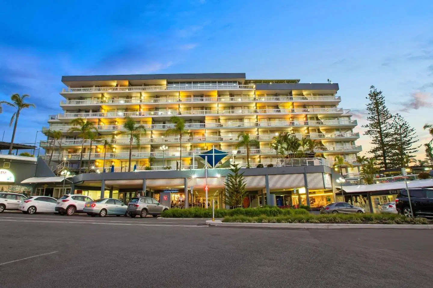 Port Pacific Resort EXTERIOR