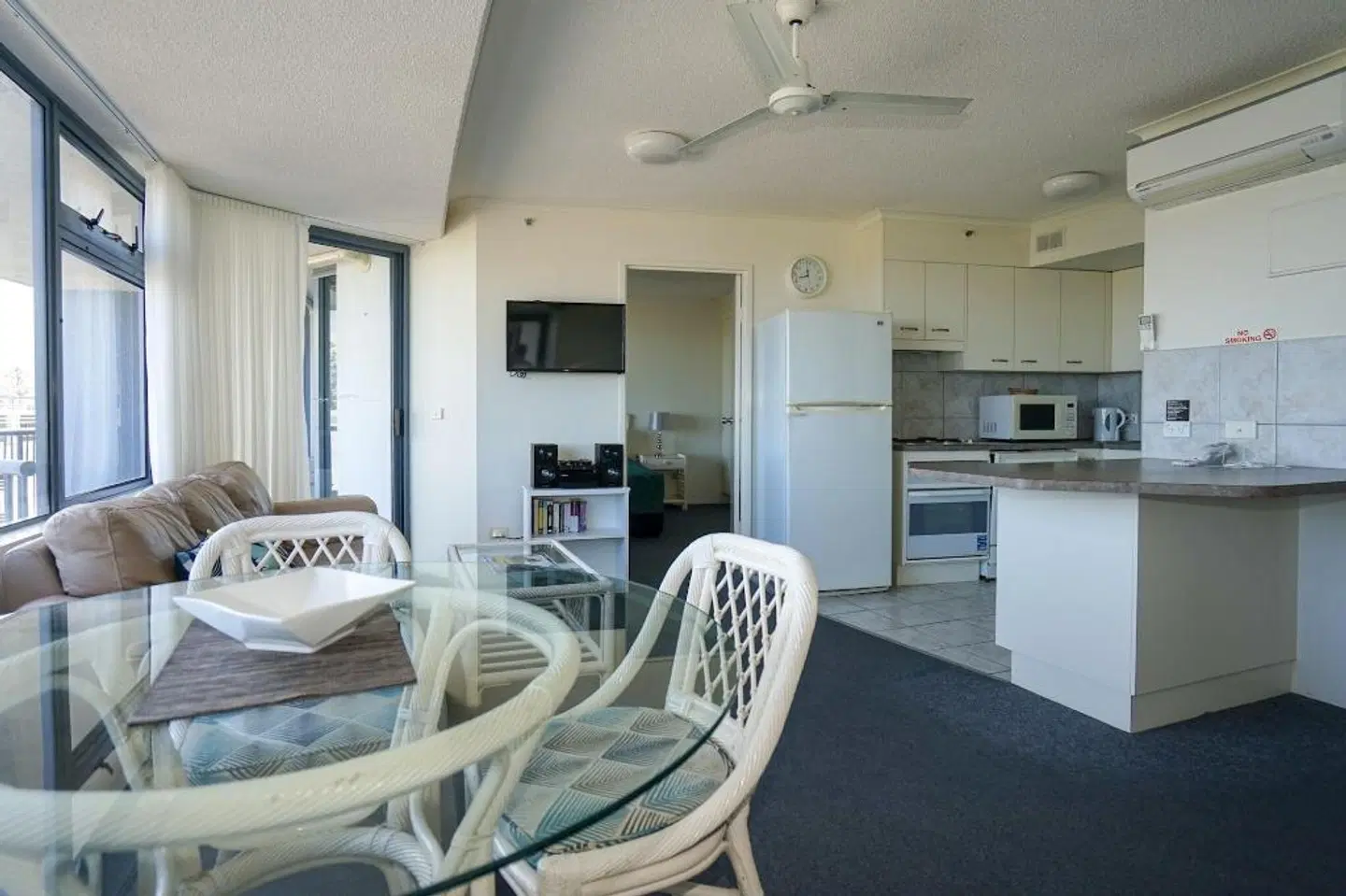 Centrepoint Apartments Caloundra LOUNGE_LOBBY