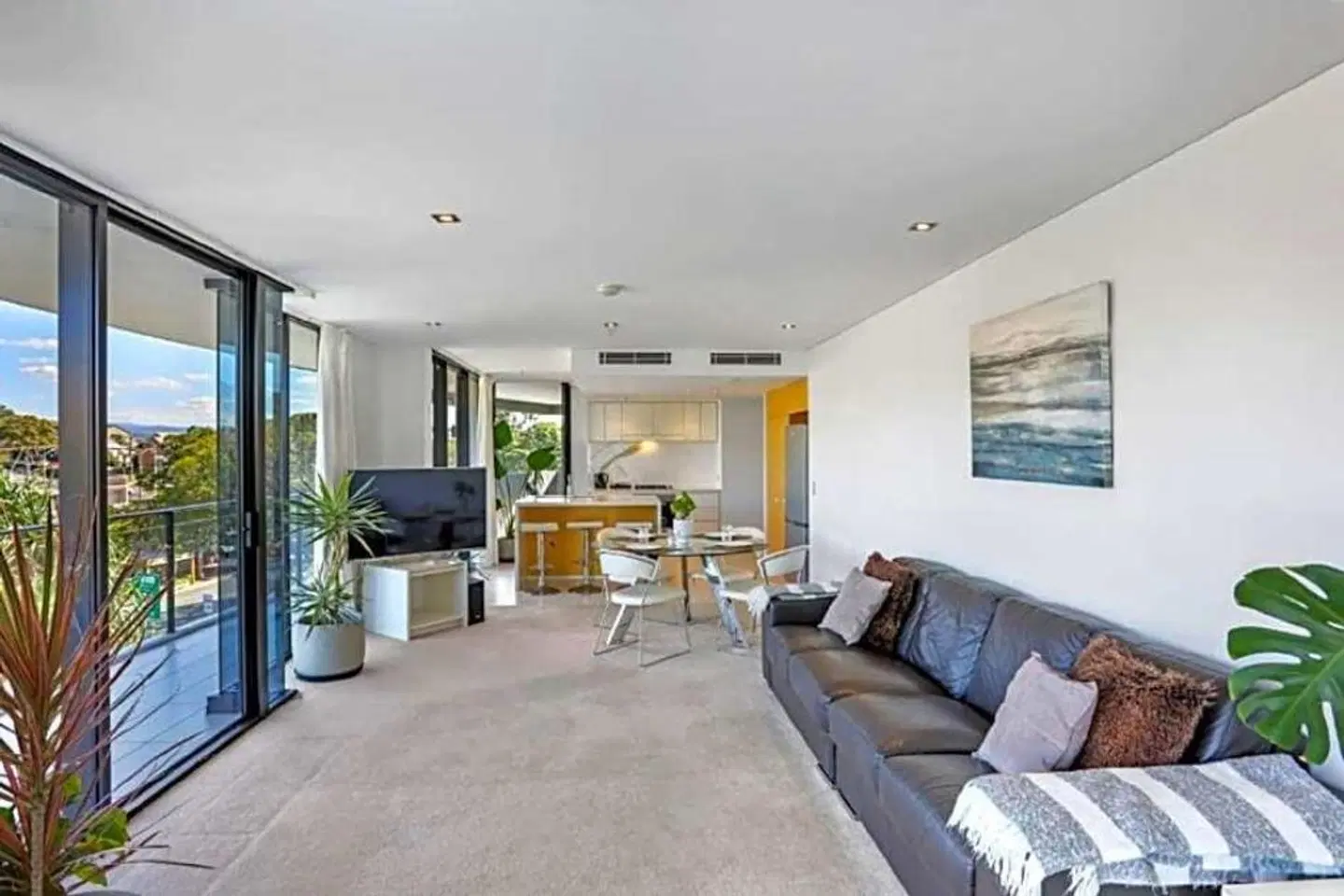 Ambience on Burleigh Beach LOUNGE_LOBBY