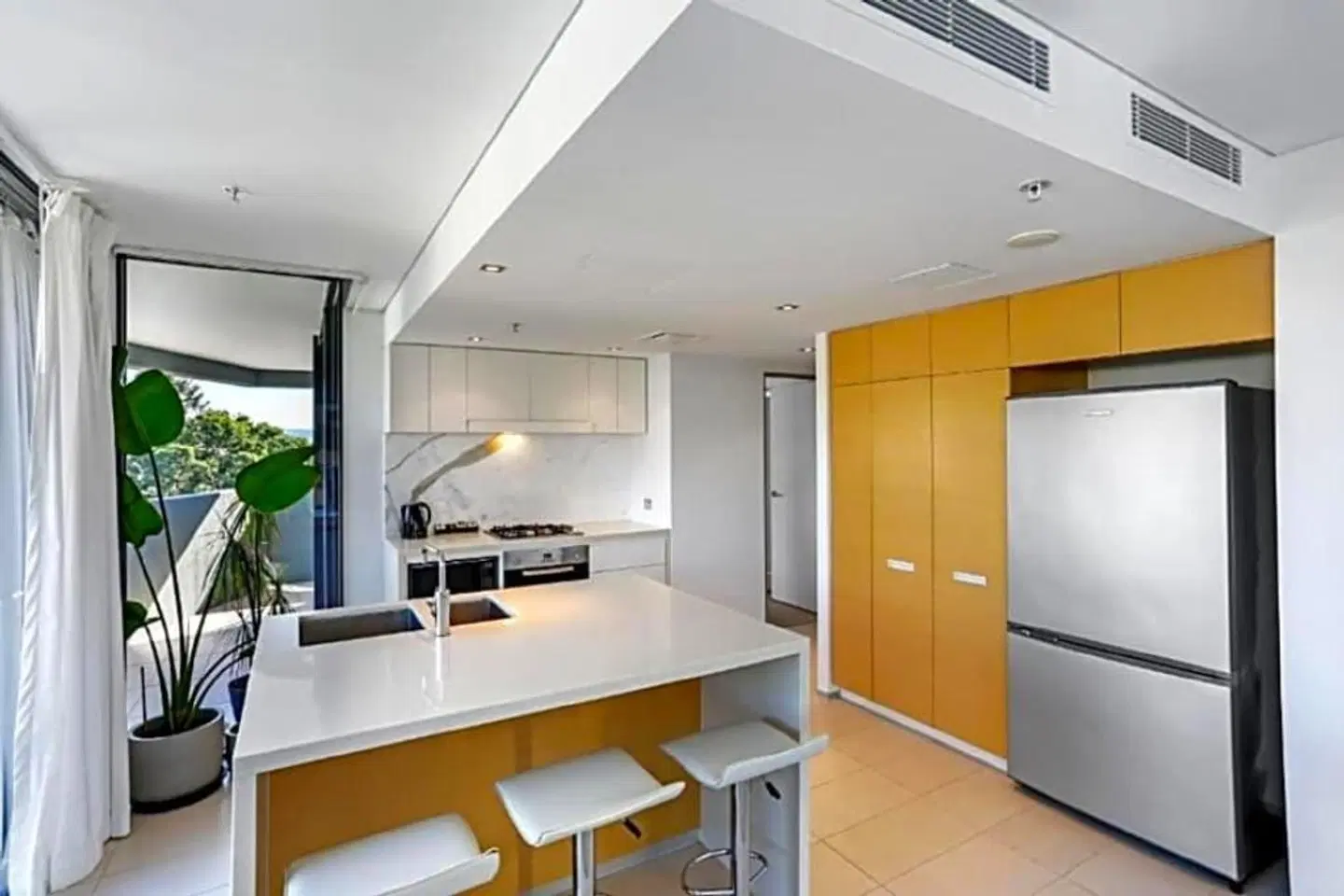 Ambience on Burleigh Beach ROOM_EXAMPLE