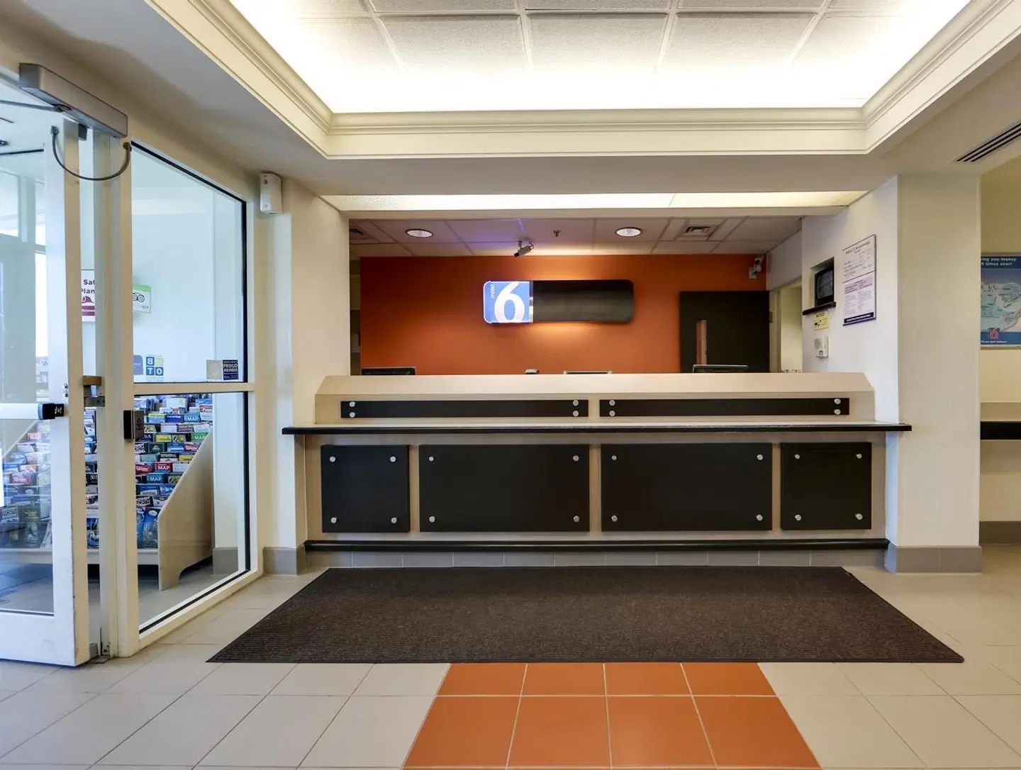 Motel 6 Mississauga, ON - Toronto LOUNGE_LOBBY
