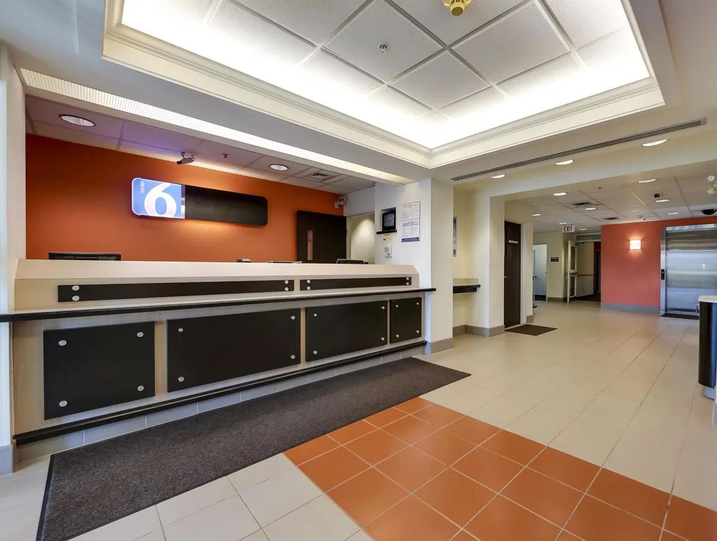 Motel 6 Mississauga, ON - Toronto LOUNGE_LOBBY