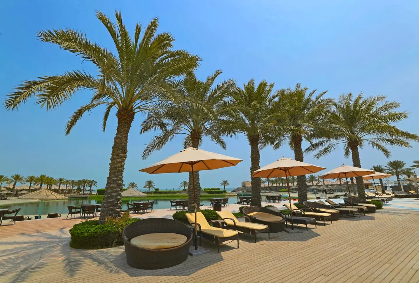 Al Bander Hotel & Resort Strand
