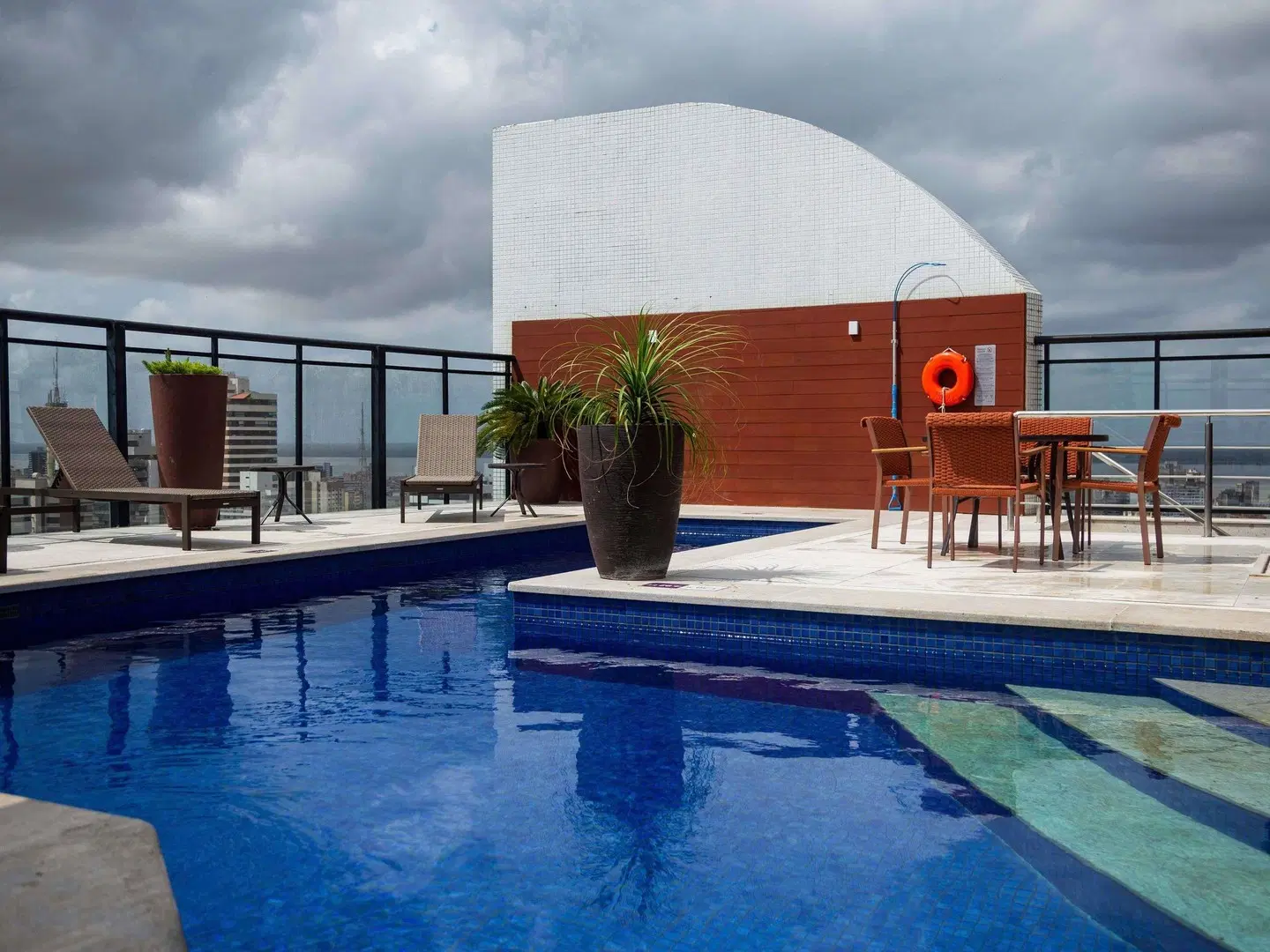 Mercure Belem Boulevard OUTDOOR_POOL