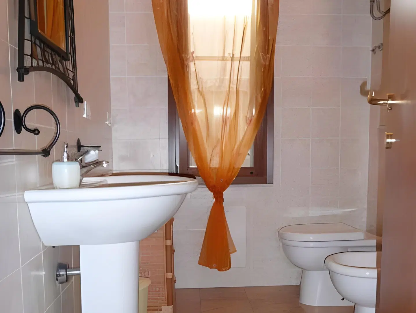Butterfly Accommodation Badezimmer