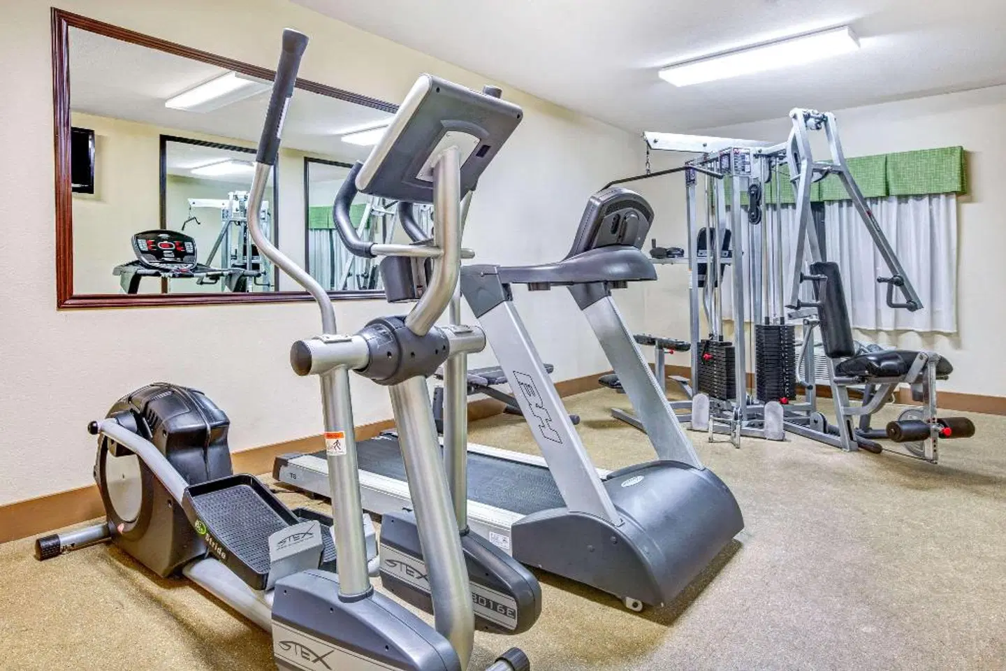 Baymont by Wyndham Dallas/ Love Field SPORTS_AND_LEISURE