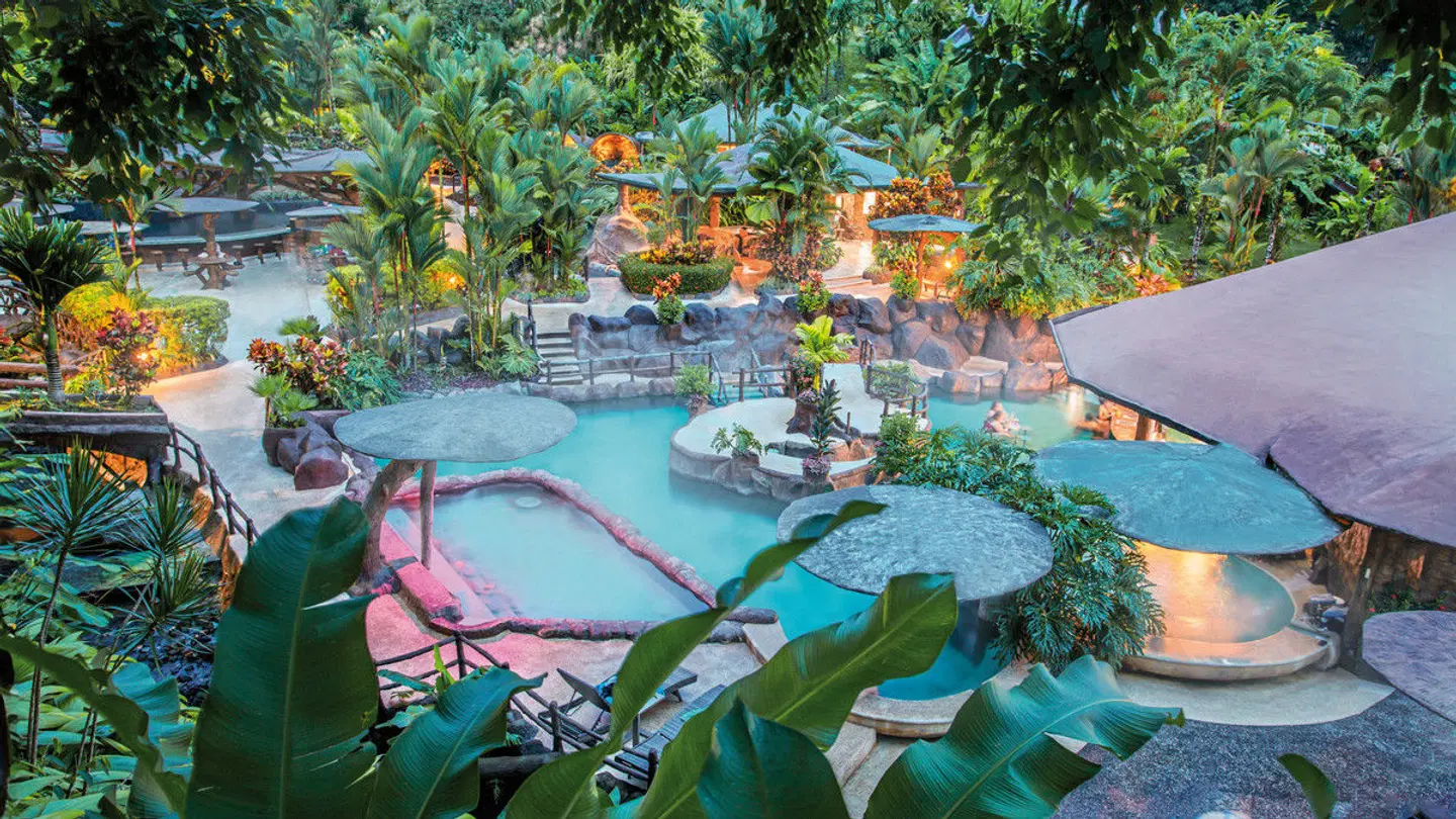 Los Lagos SPA & Resort OUTDOOR_POOL