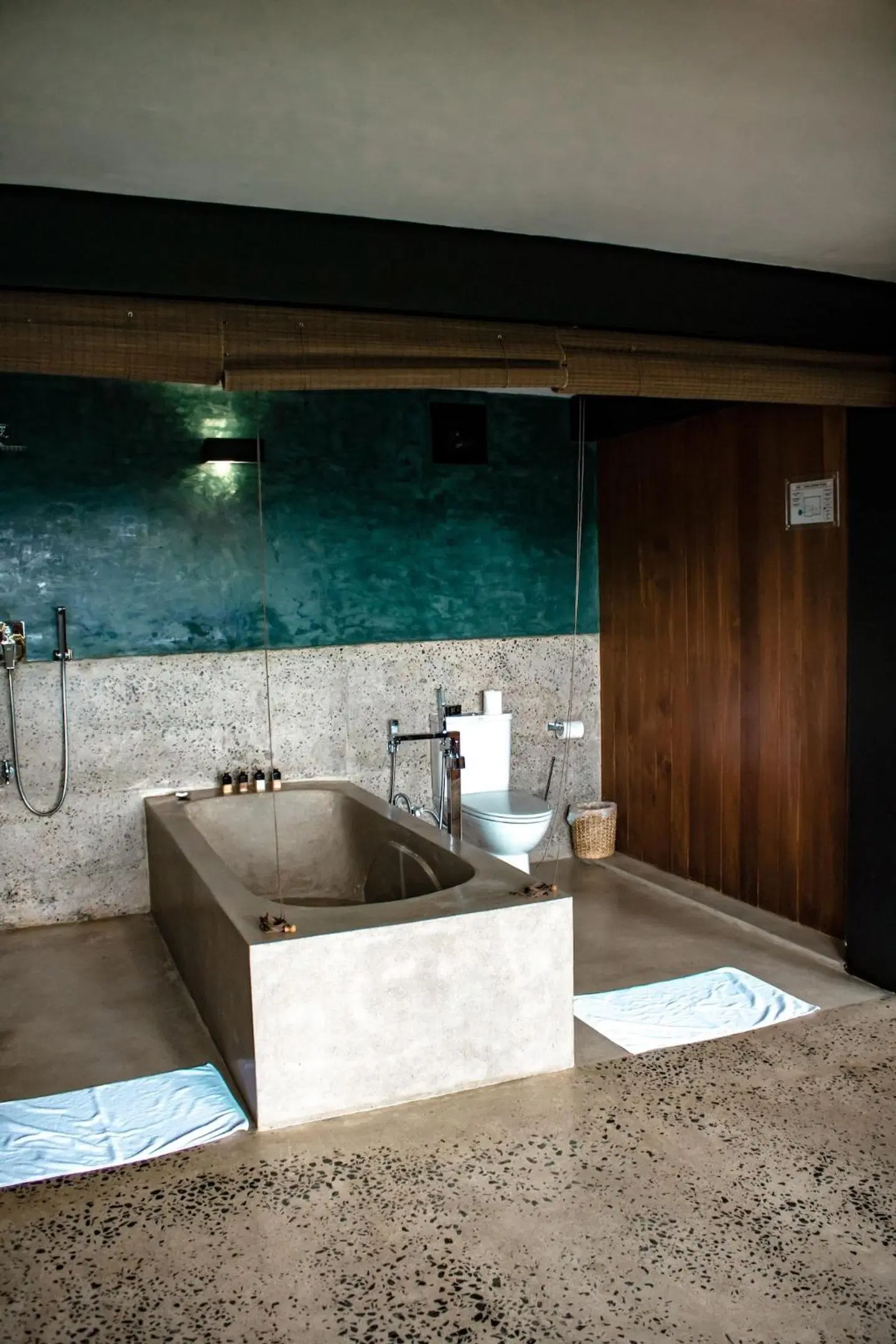 Aarunya Nature Resort and Spa Badezimmer