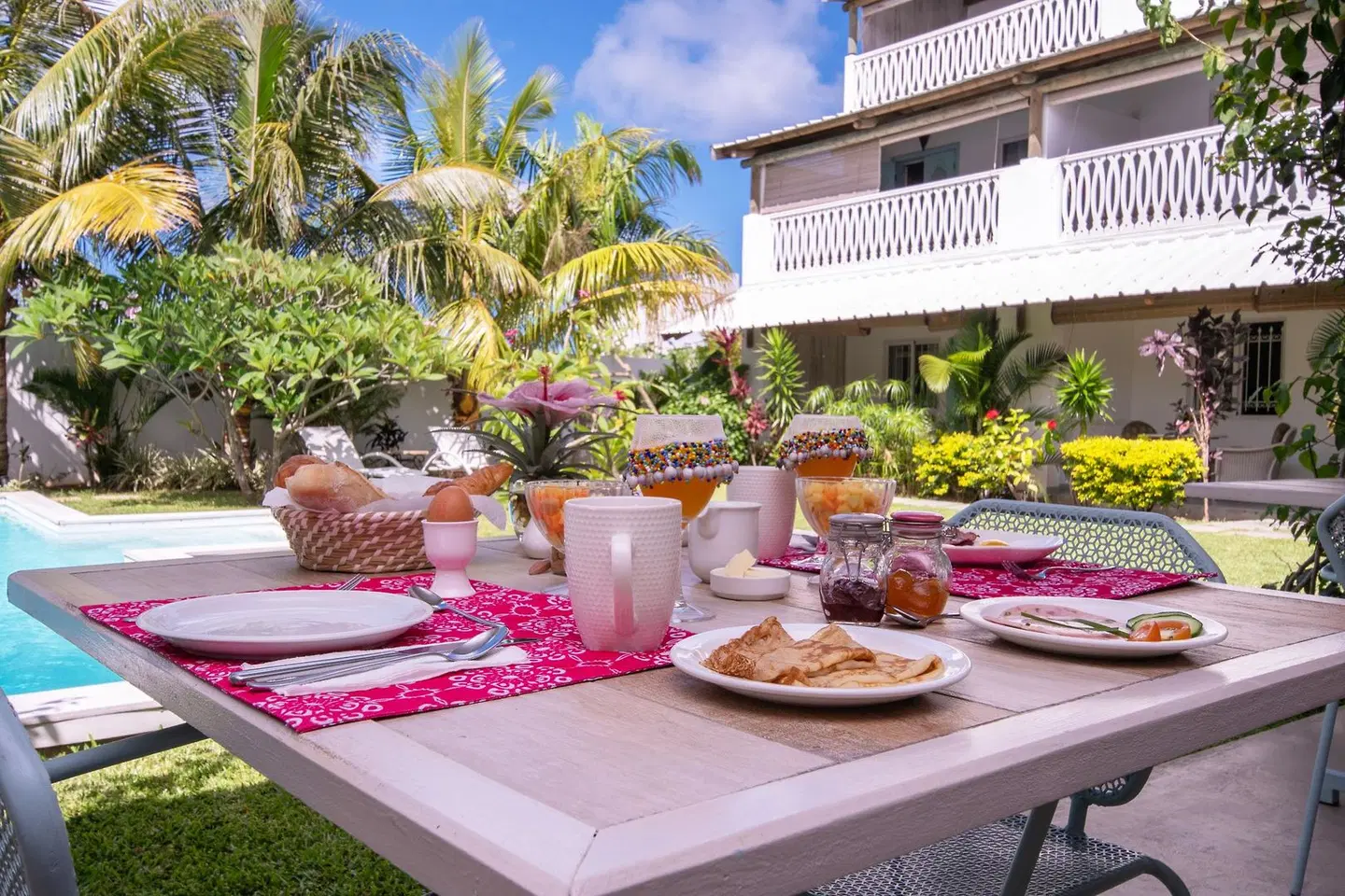 Le Mandala Moris B&B Guesthouse Restaurant