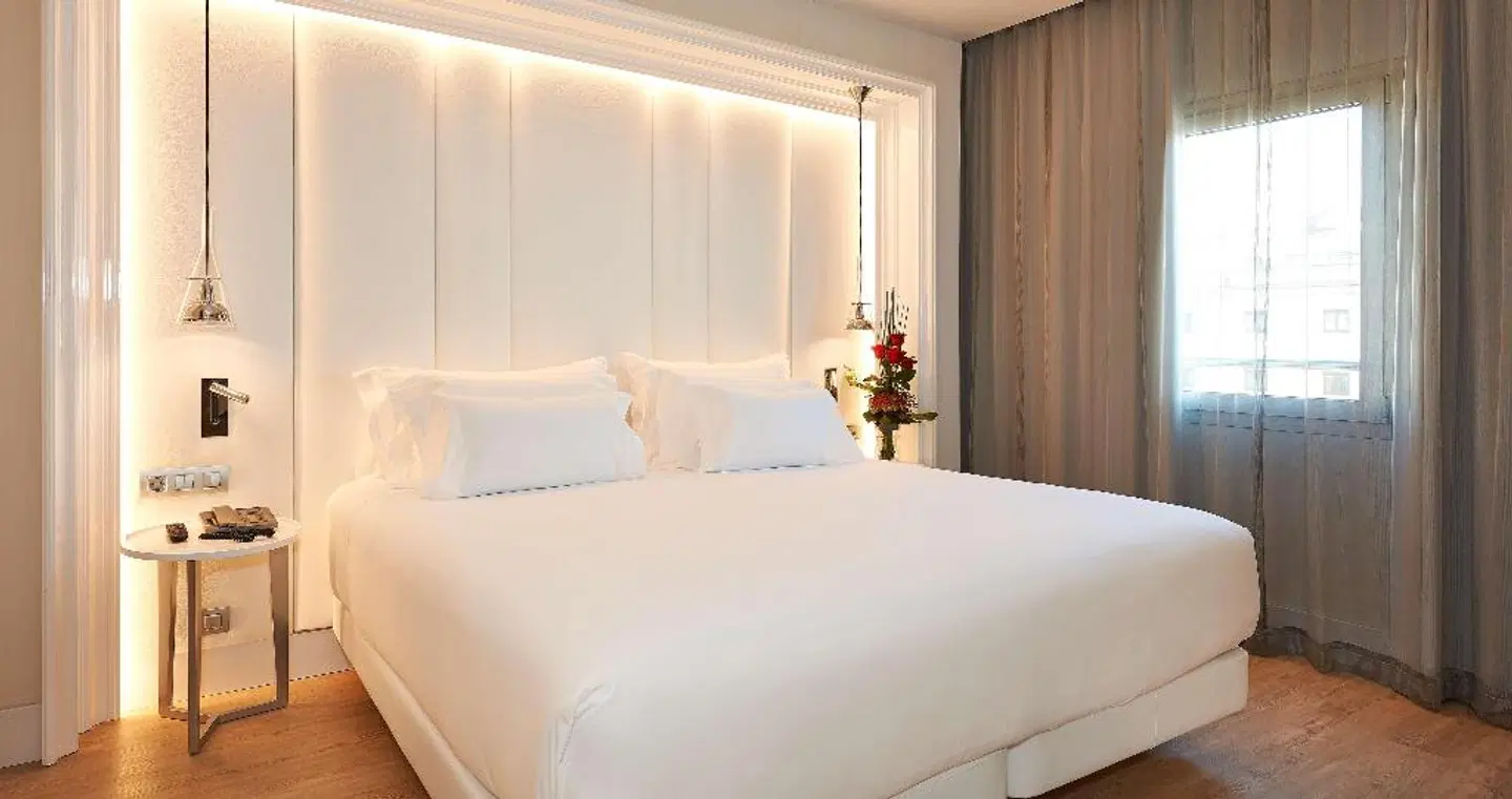 NH Collection Barcelona Gran Hotel Calderón ROOM_EXAMPLE