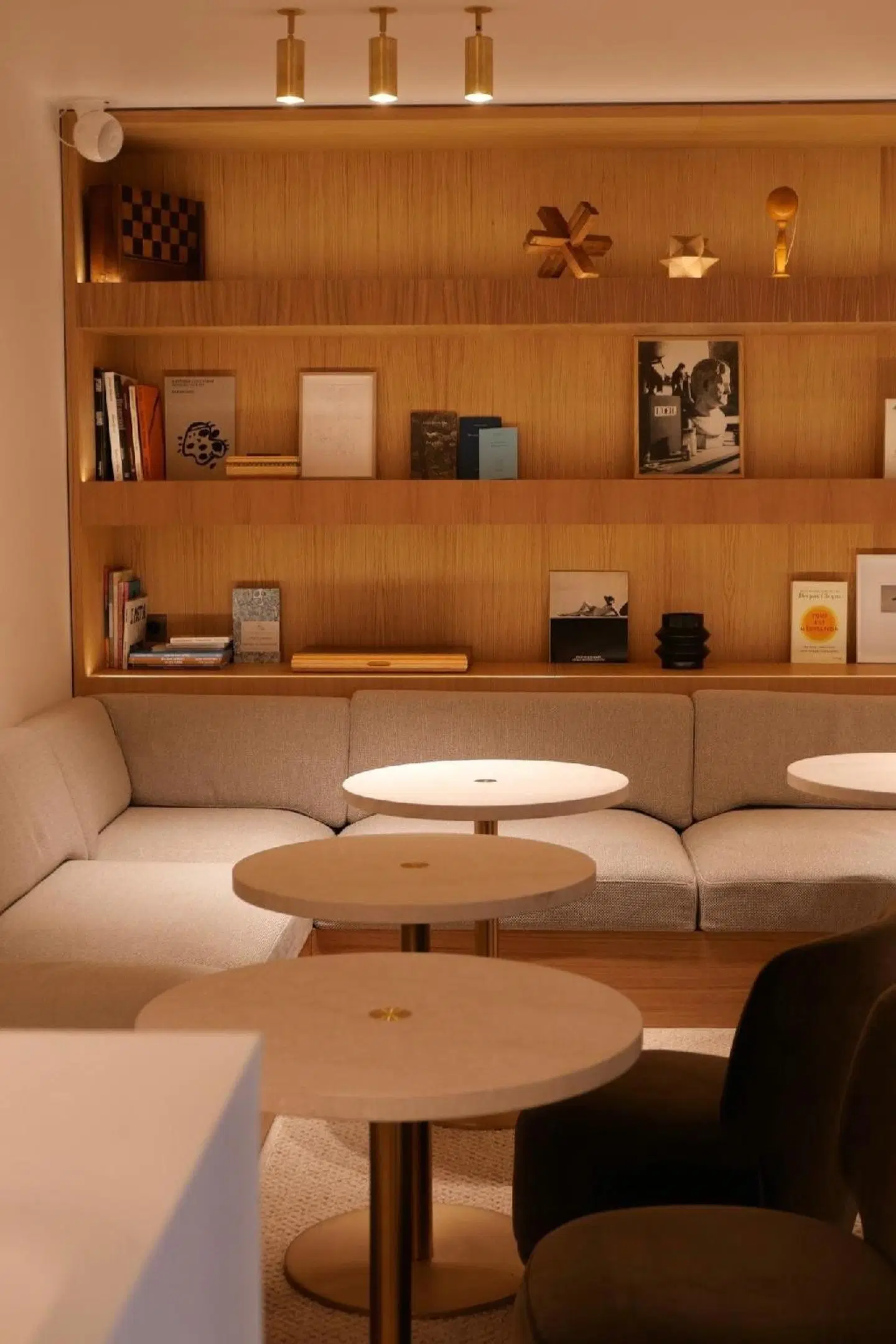 NUAGE LOUNGE_LOBBY