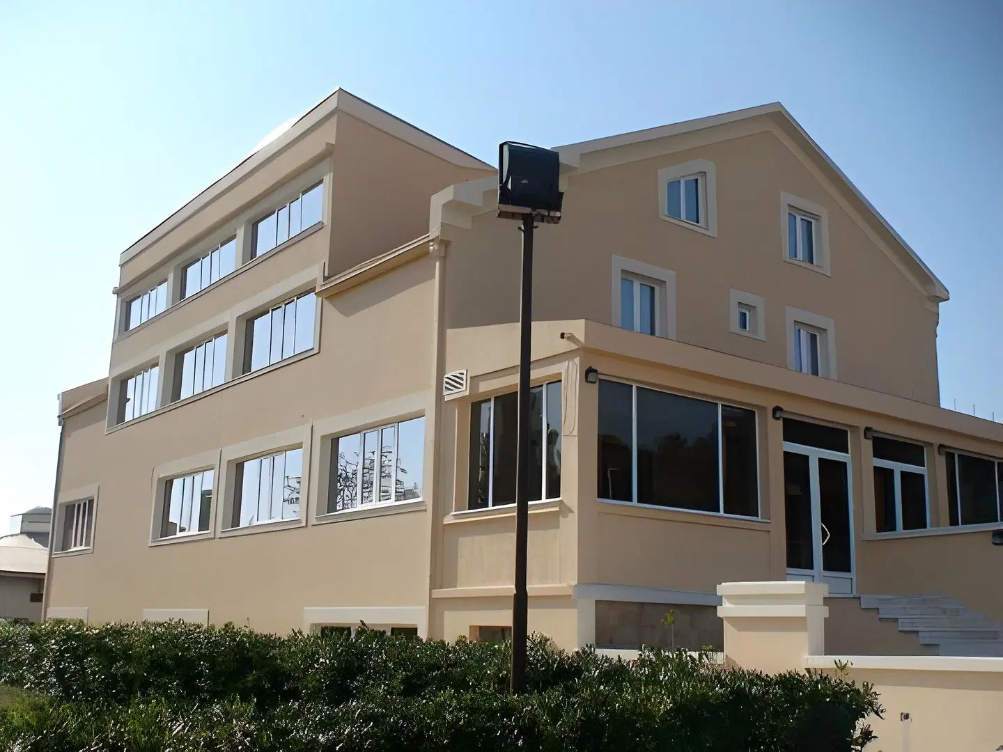 BaMBiS EXTERIOR