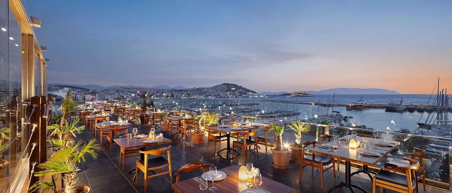 DoubleTree by Hilton Kusadasi Restaurant
