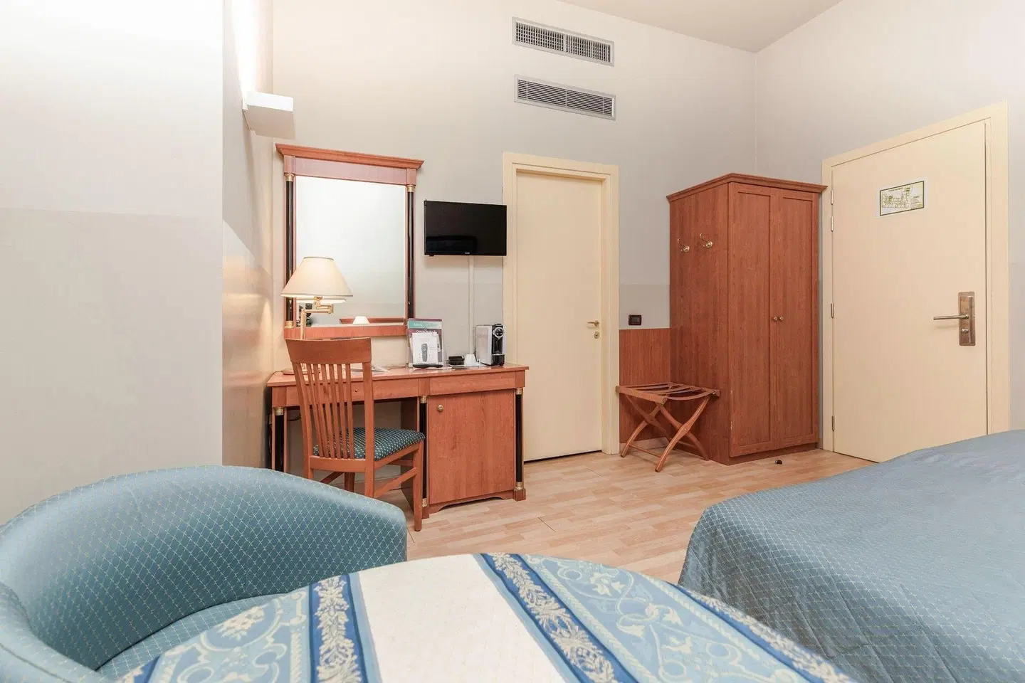 Cremona Hotels Impero ROOM_EXAMPLE