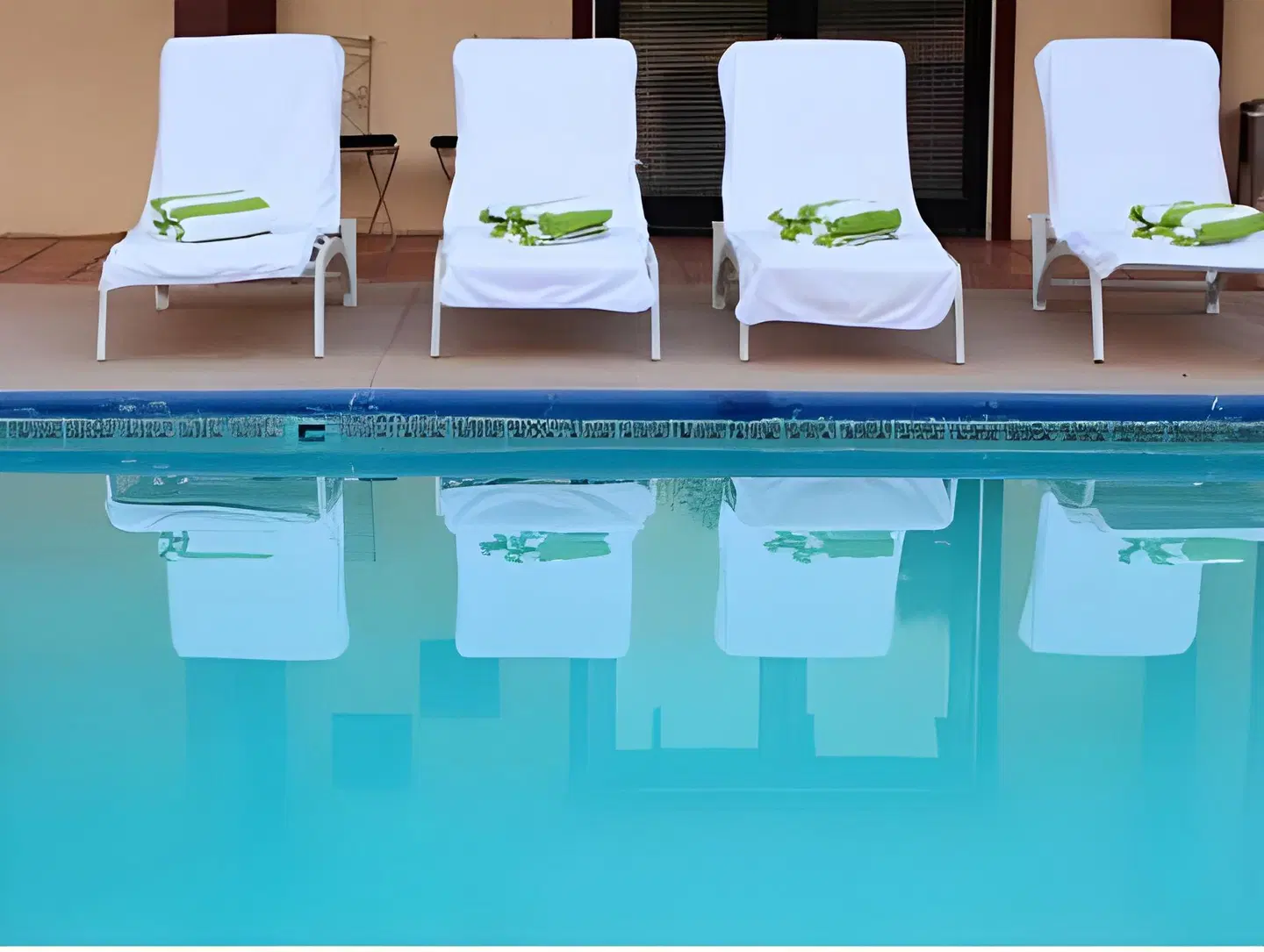 La Maison Hotel Hallenbad