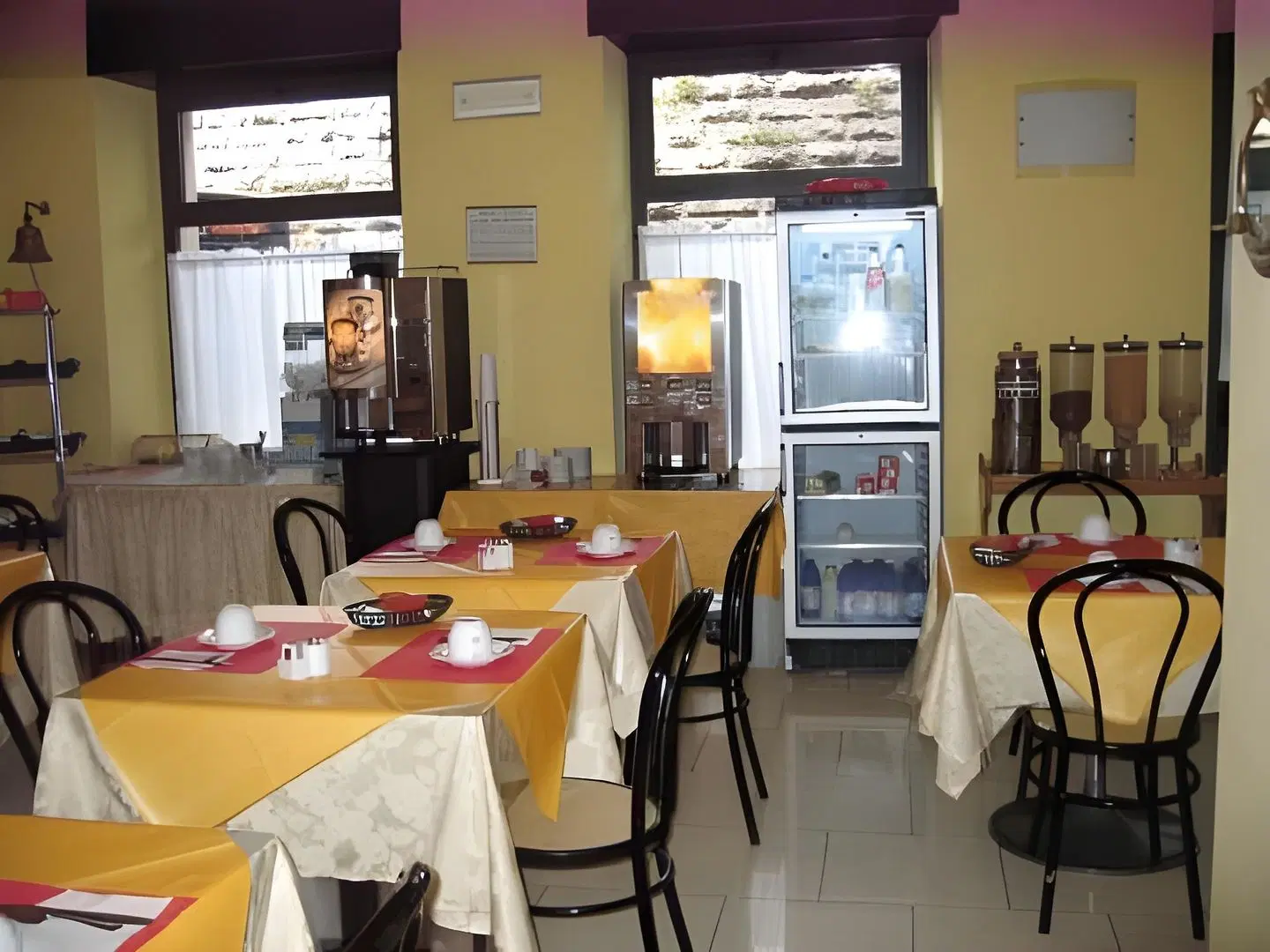 Mary Restaurant