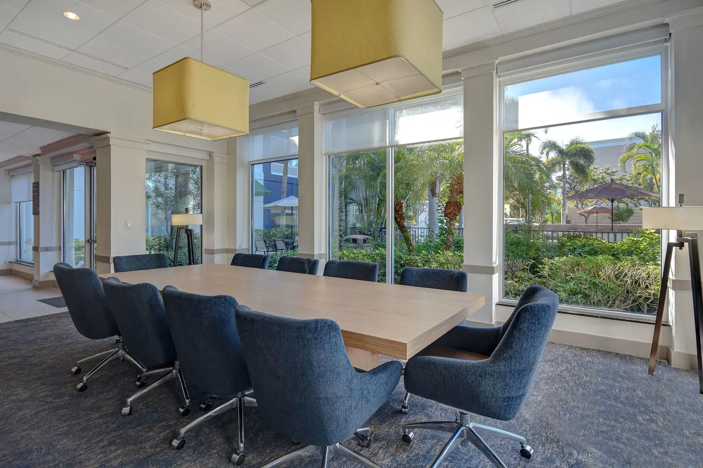 Hilton Garden Inn Fort Myers Bar